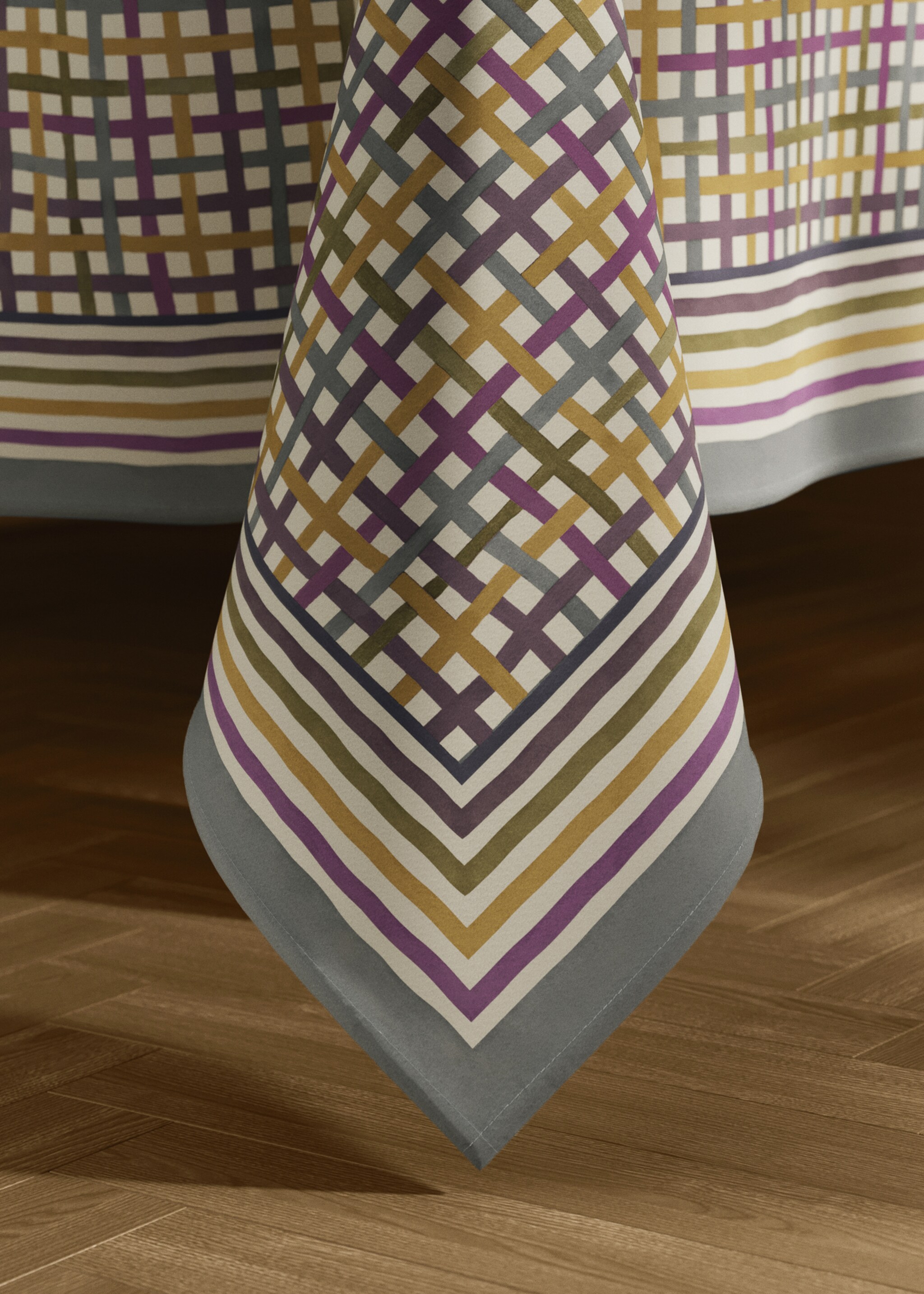 Resin tablecloth multicolor squares 4 to 6 diners - Detaljer om artikeln 7