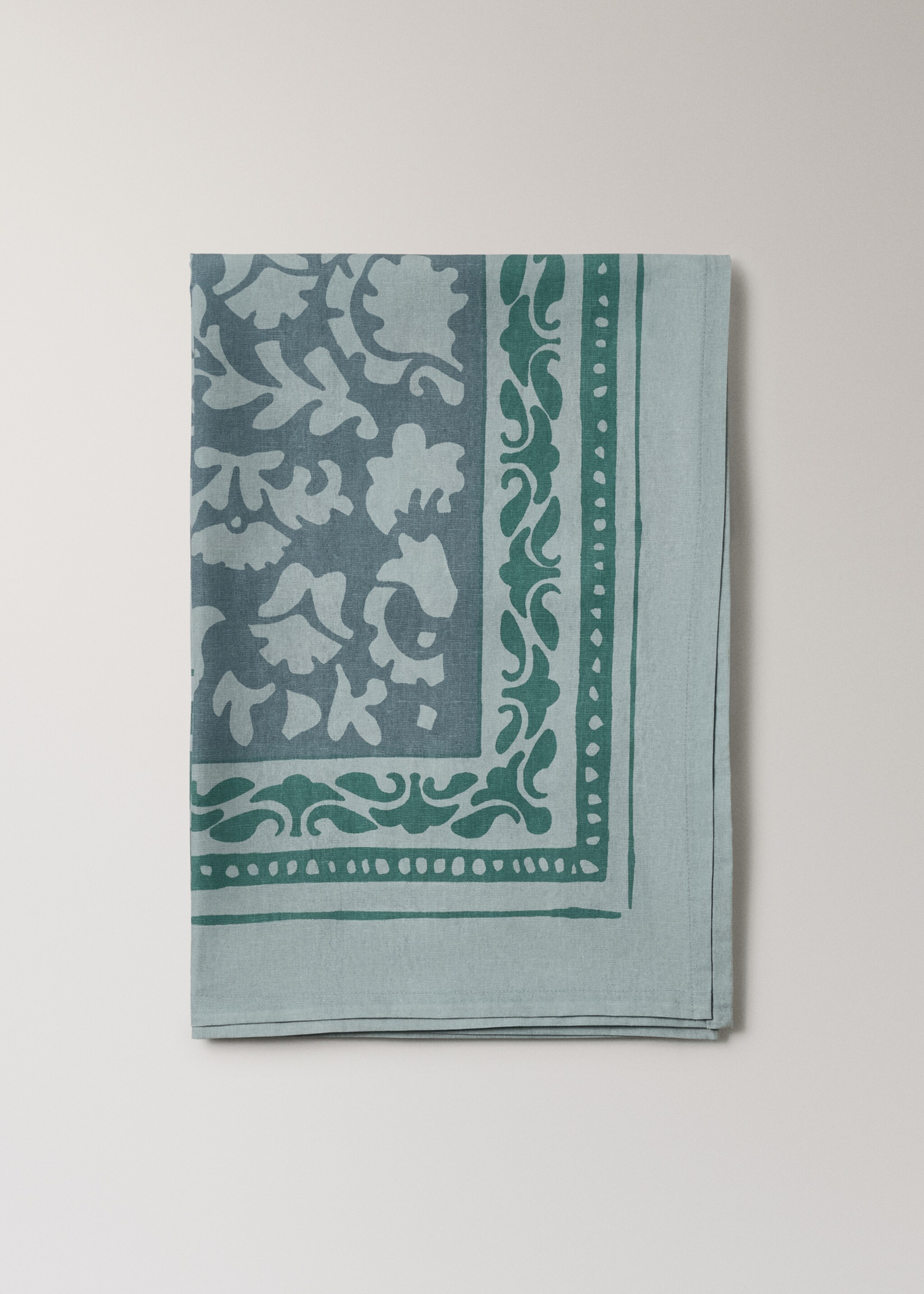 Printed canvas tablecloth 4 to 6 diners - Article without model, Ink Blue. Ref: 17023328-00.
