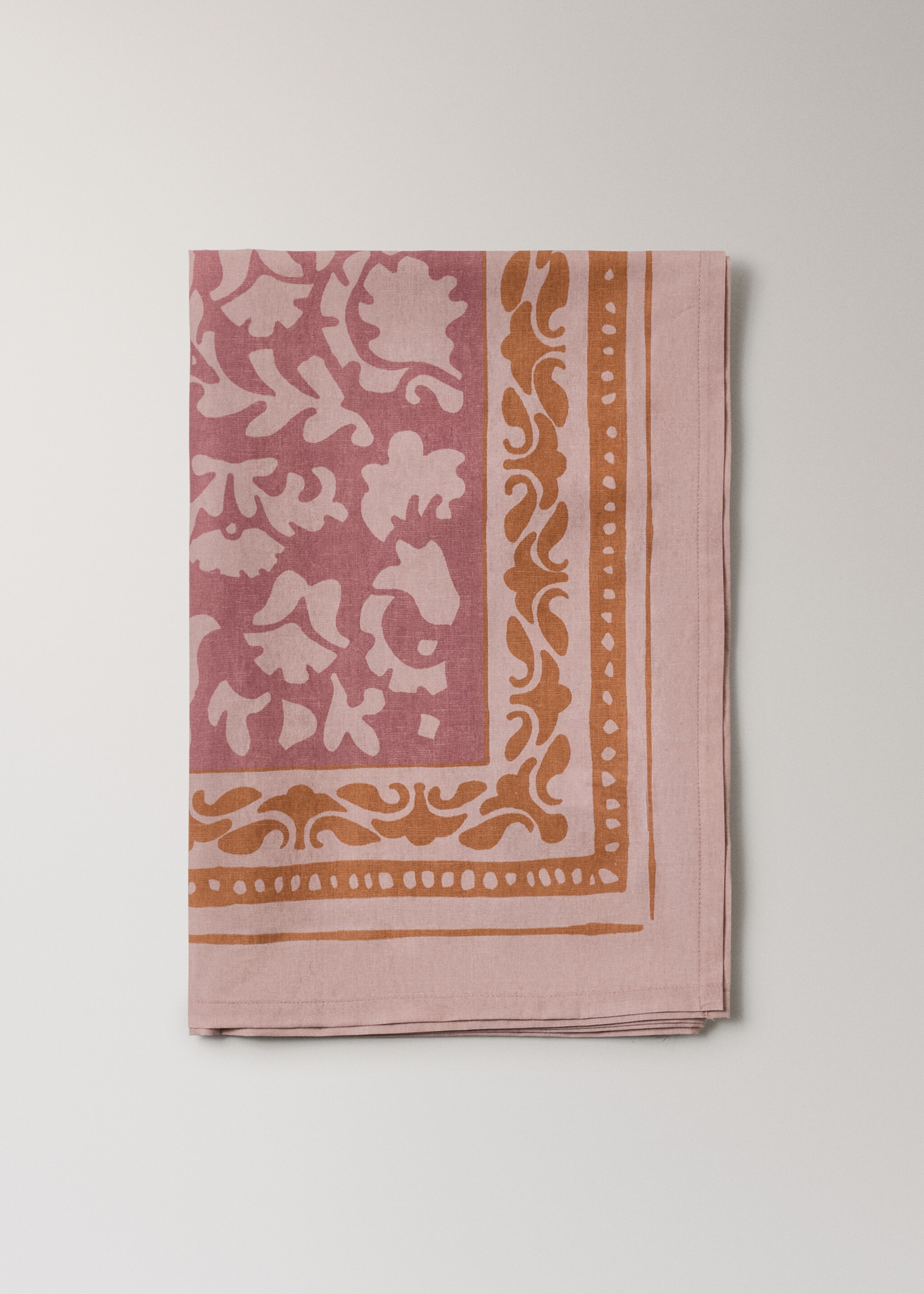 Printed canvas tablecloth 4 to 6 diners - Article without model, Cherry. Ref: 17023328-00.