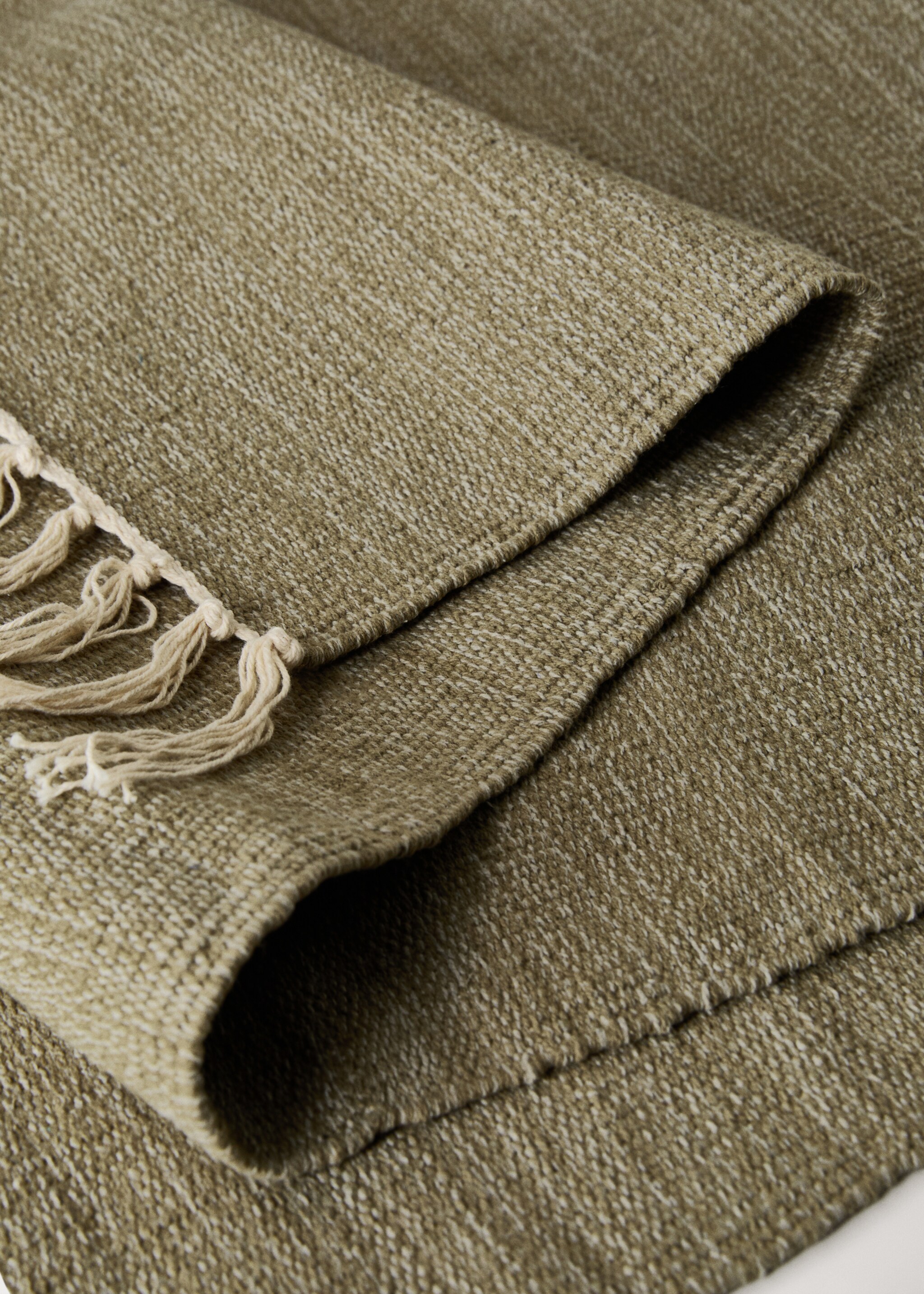 Yarn rug tundra - Details of the article 1, Green. Ref: 17023334-00.