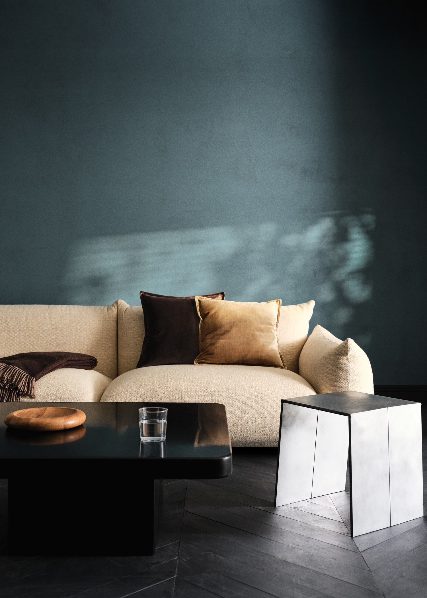 Large wooden tray - Details of the article 7