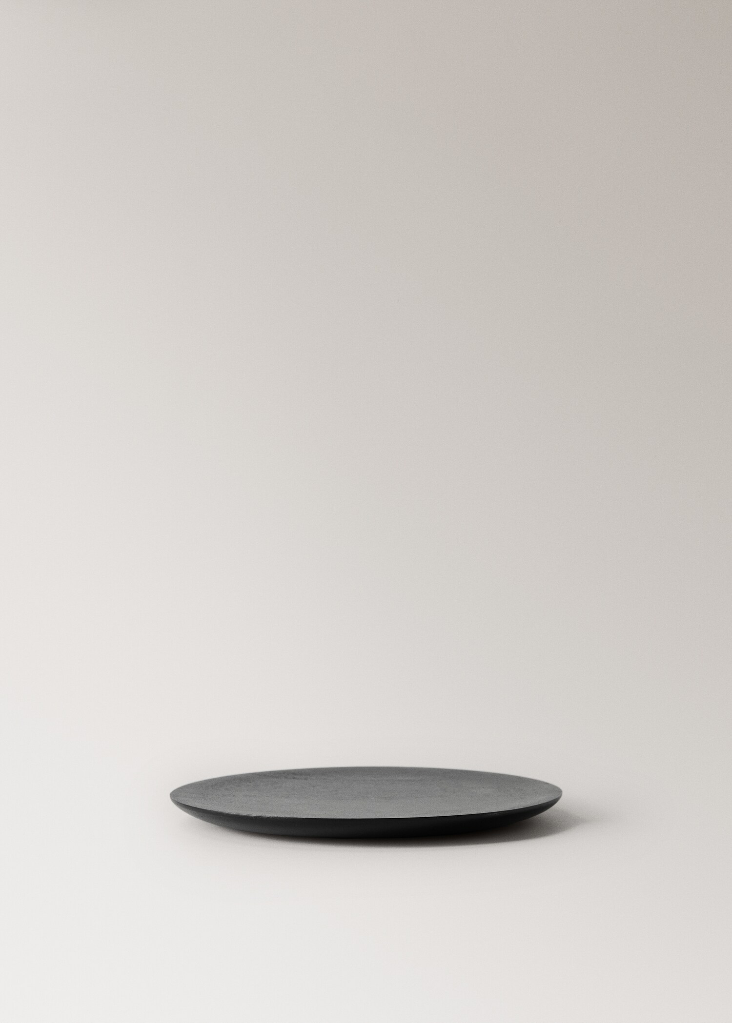 Medium round wooden tray - Article without model