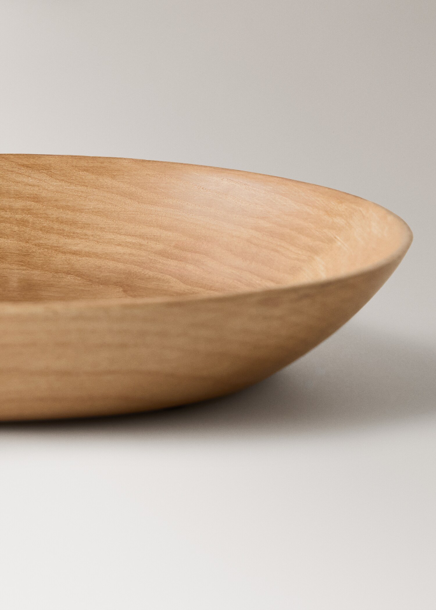 Large wooden decorative bowl - Details of the article 2