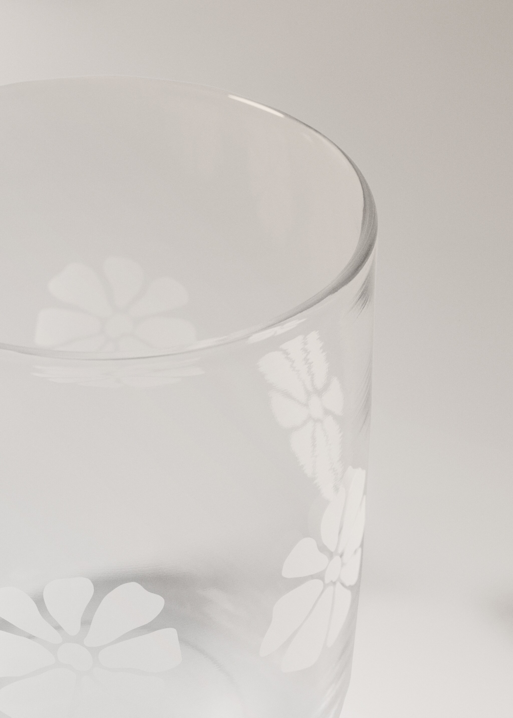 Decorative glass tumbler - Details of the article 2, Off White. Ref: 17023830-00.