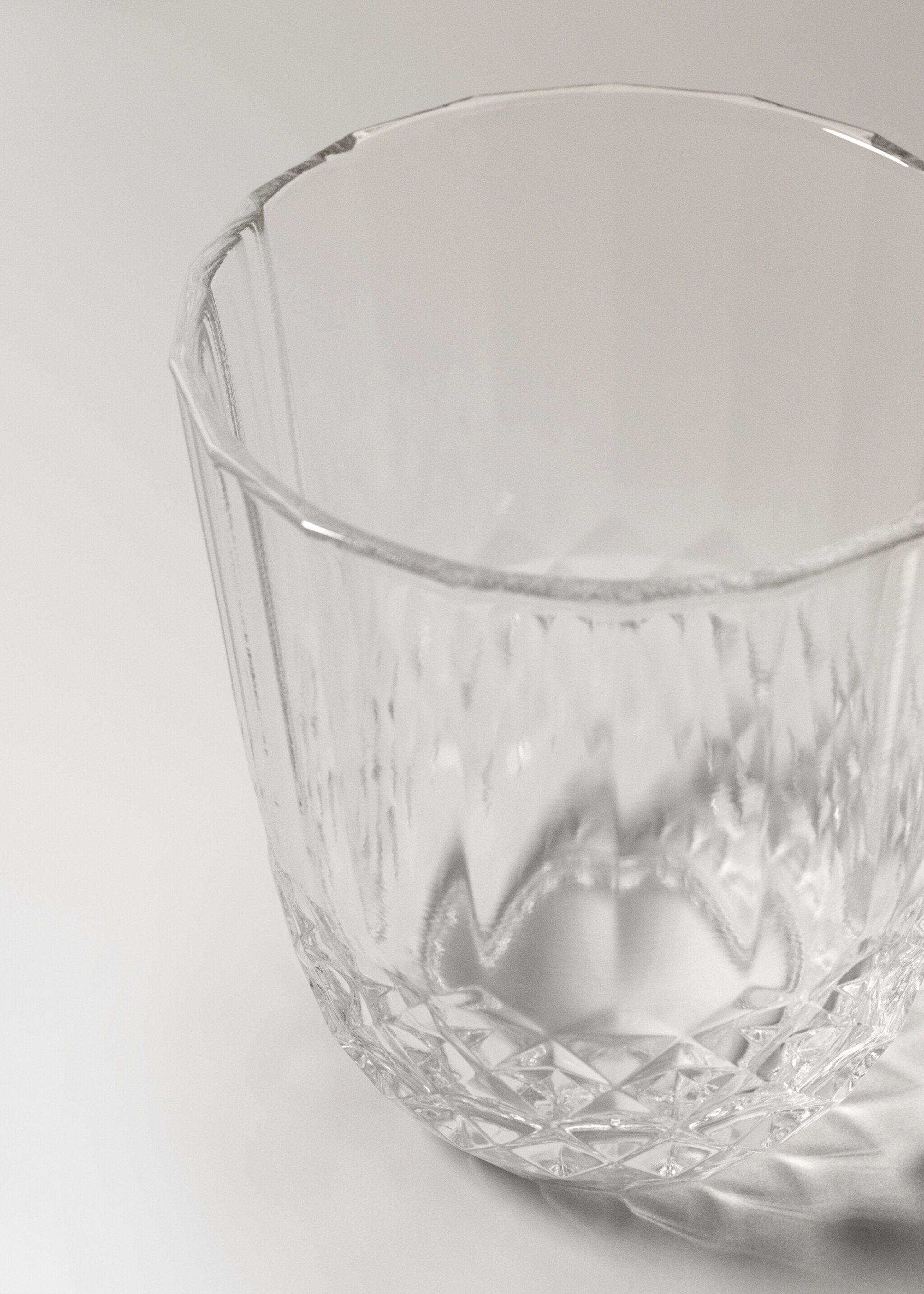 Verre à pied class - Détail de l'article 1, Blanc cassé. Ref: 17023831-00.