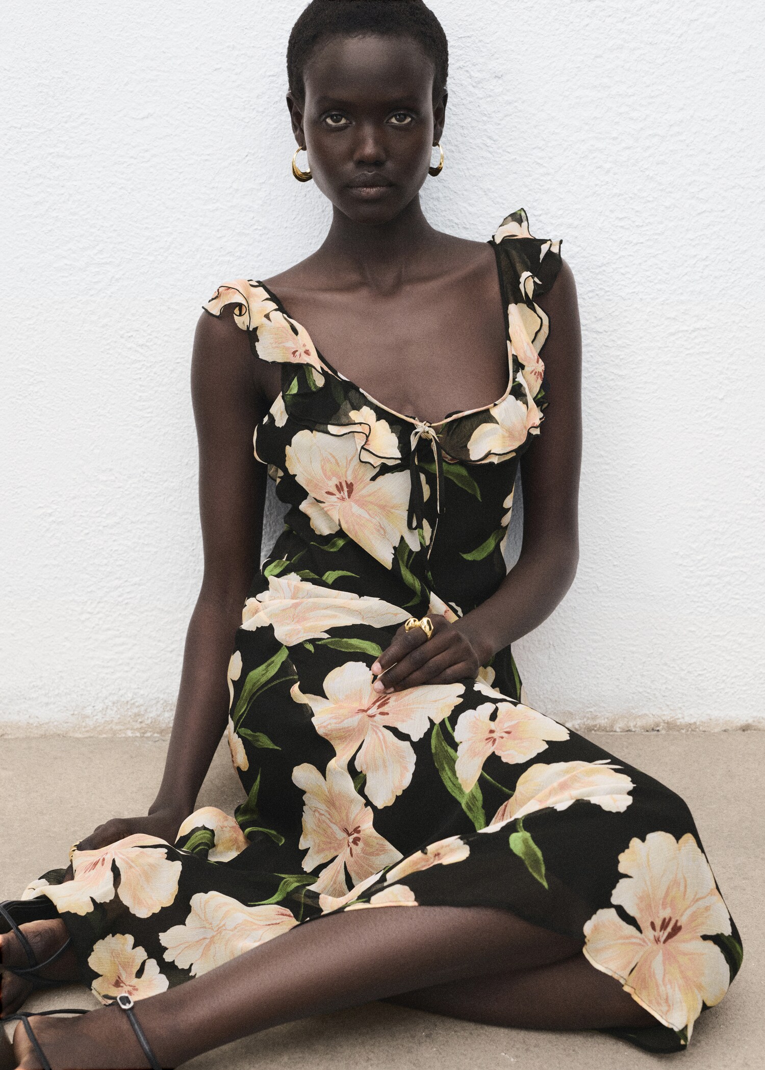 Floral dress with ruffle detail - Details of the article 2