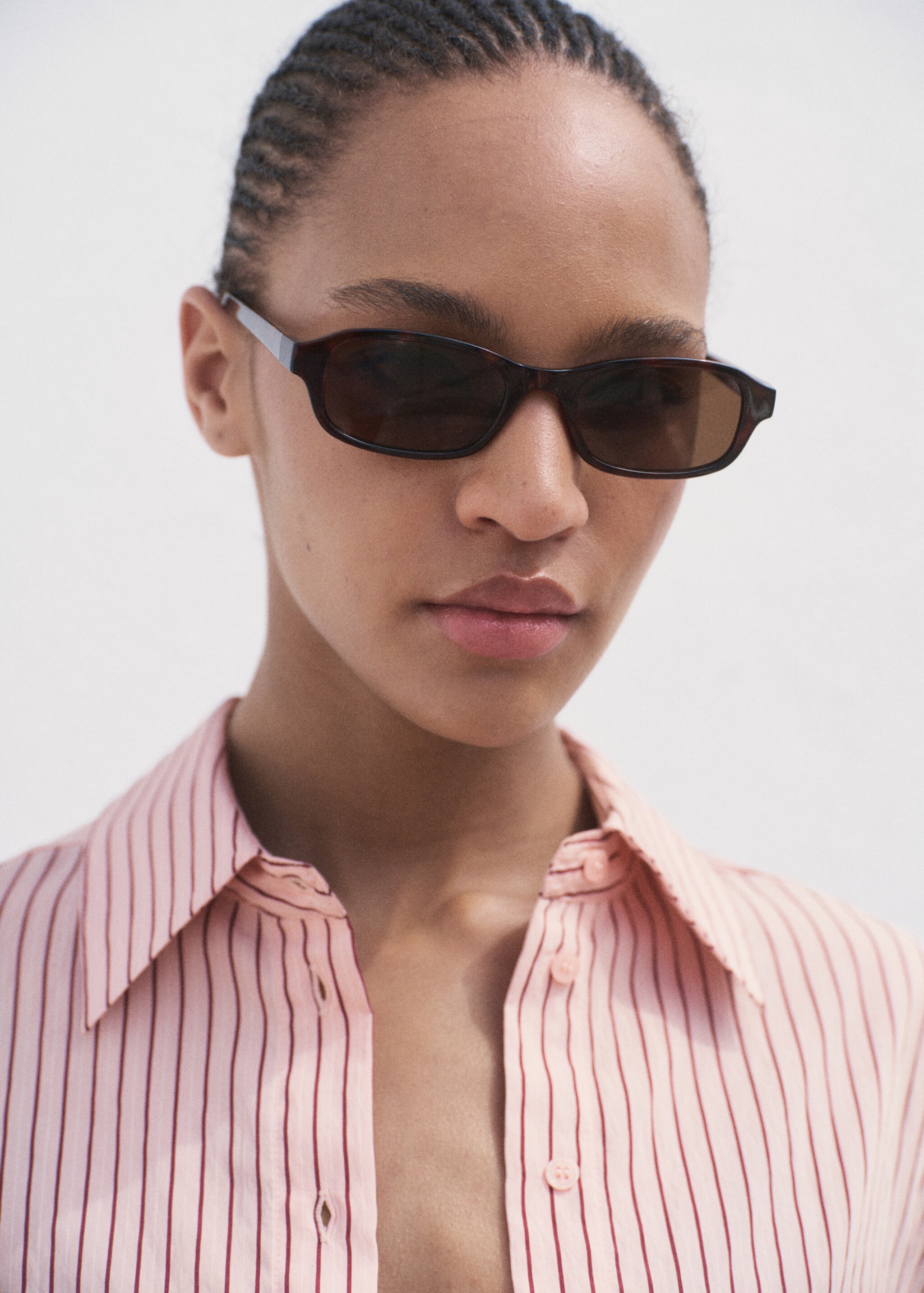 Oversize striped shirt - Details of the article 1