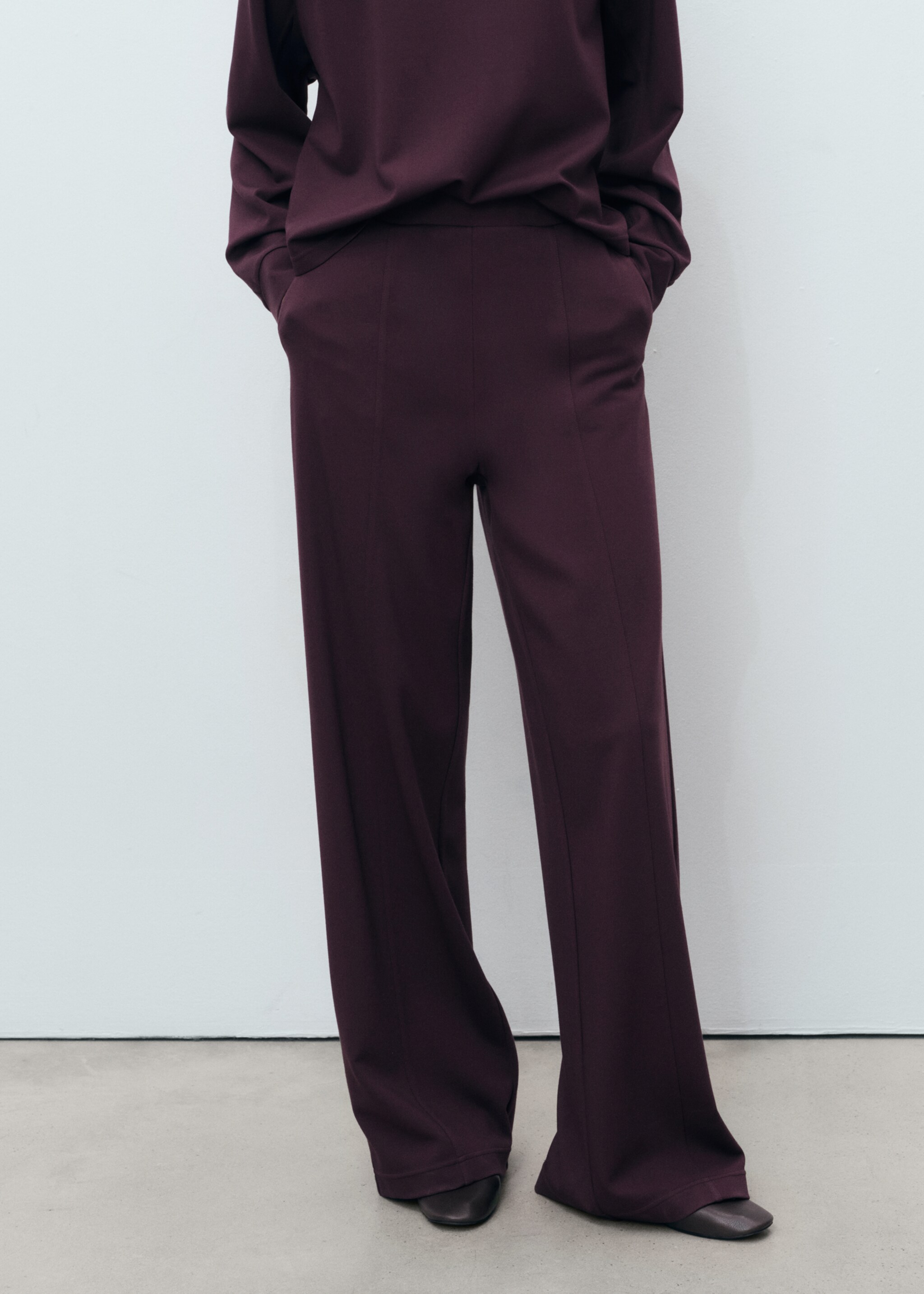 Pantalón jogger cintura elástica - Plano medio, Burdeos. Ref: 17024098-00.