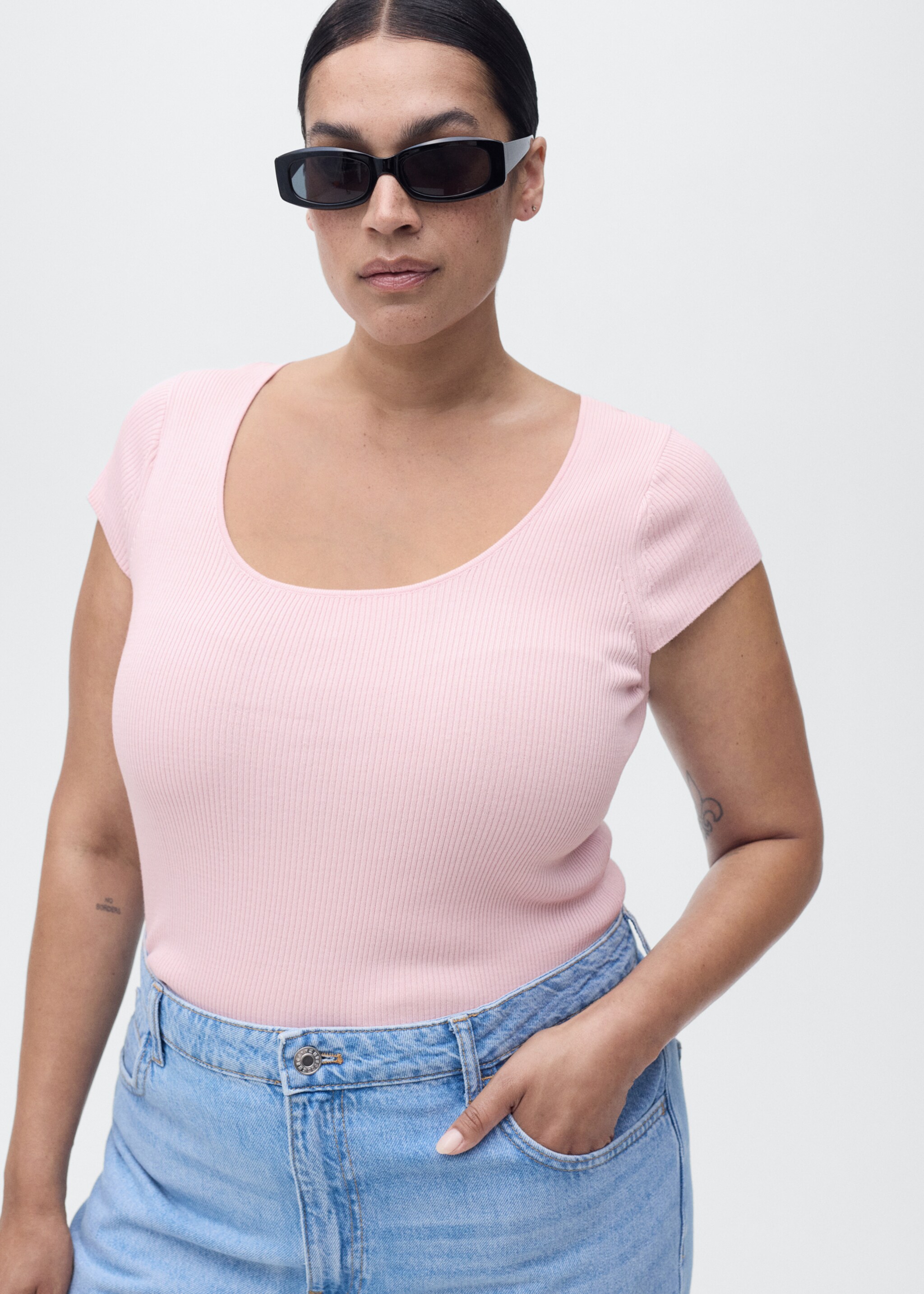 Short-sleeved ribbed sweater - Details of the article 5
