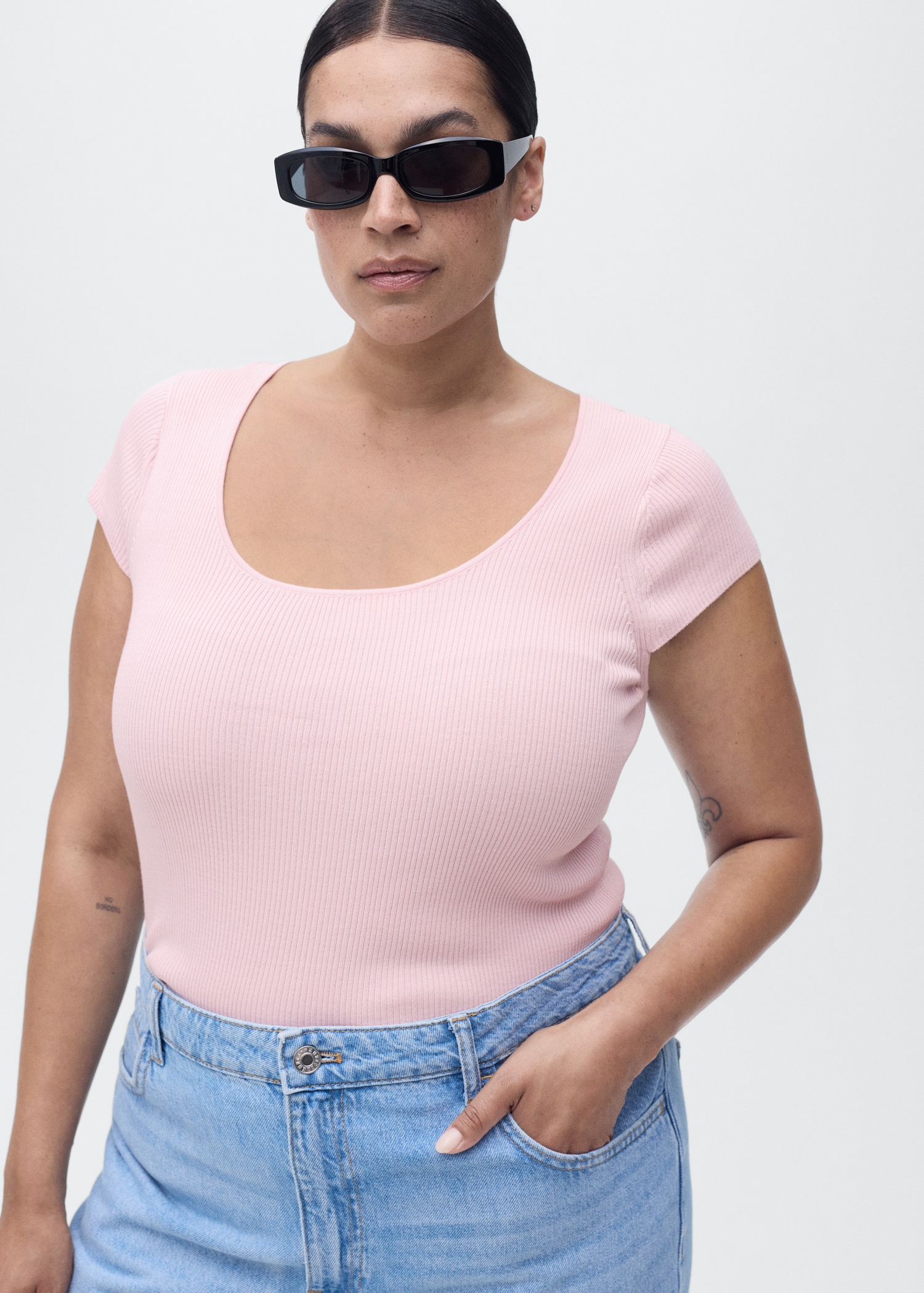 Short-sleeved ribbed sweater - Details of the article 5