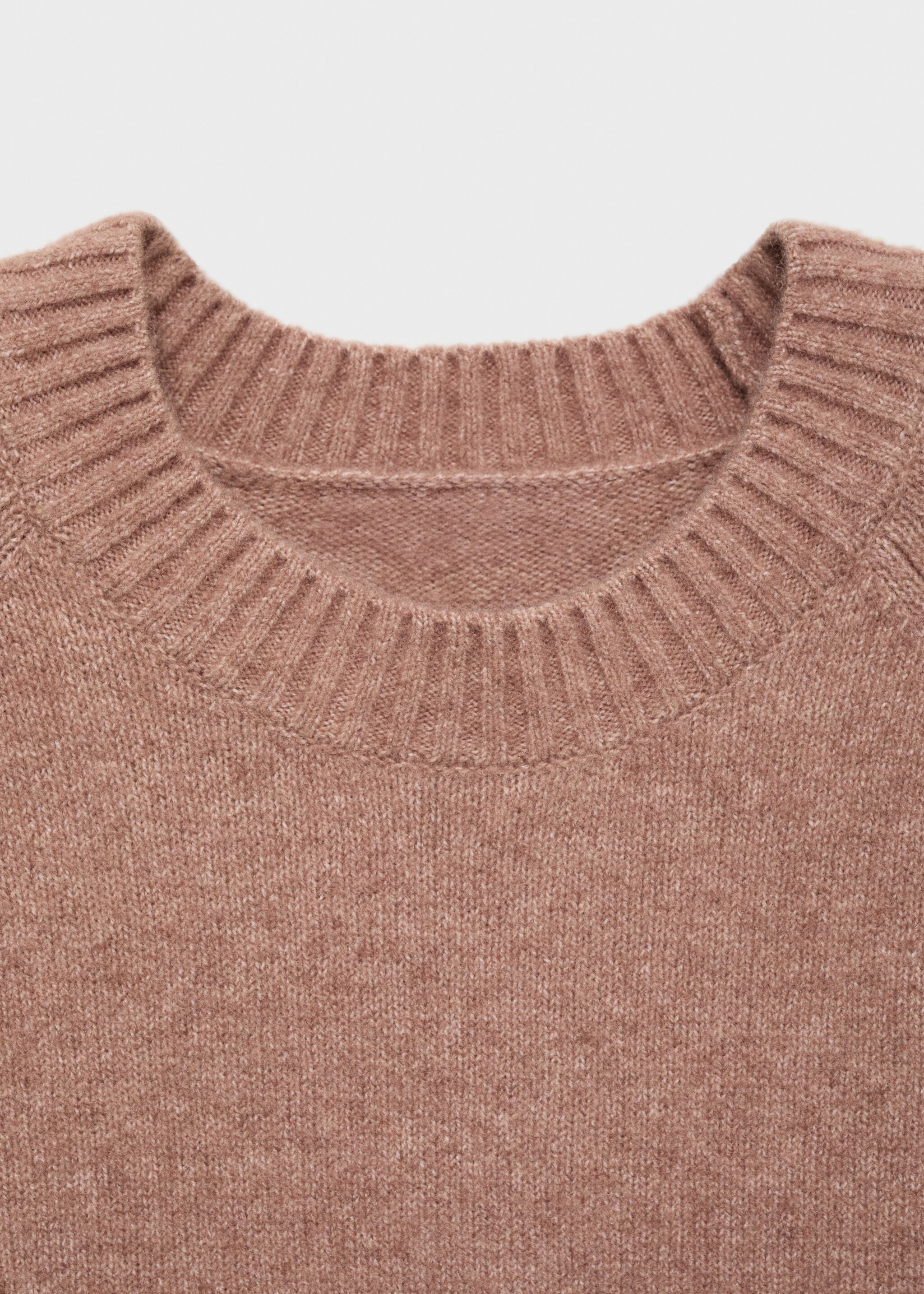 Round-neck knitted sweater - Details of the article 8, Medium Brown. Ref: 17024102-00.