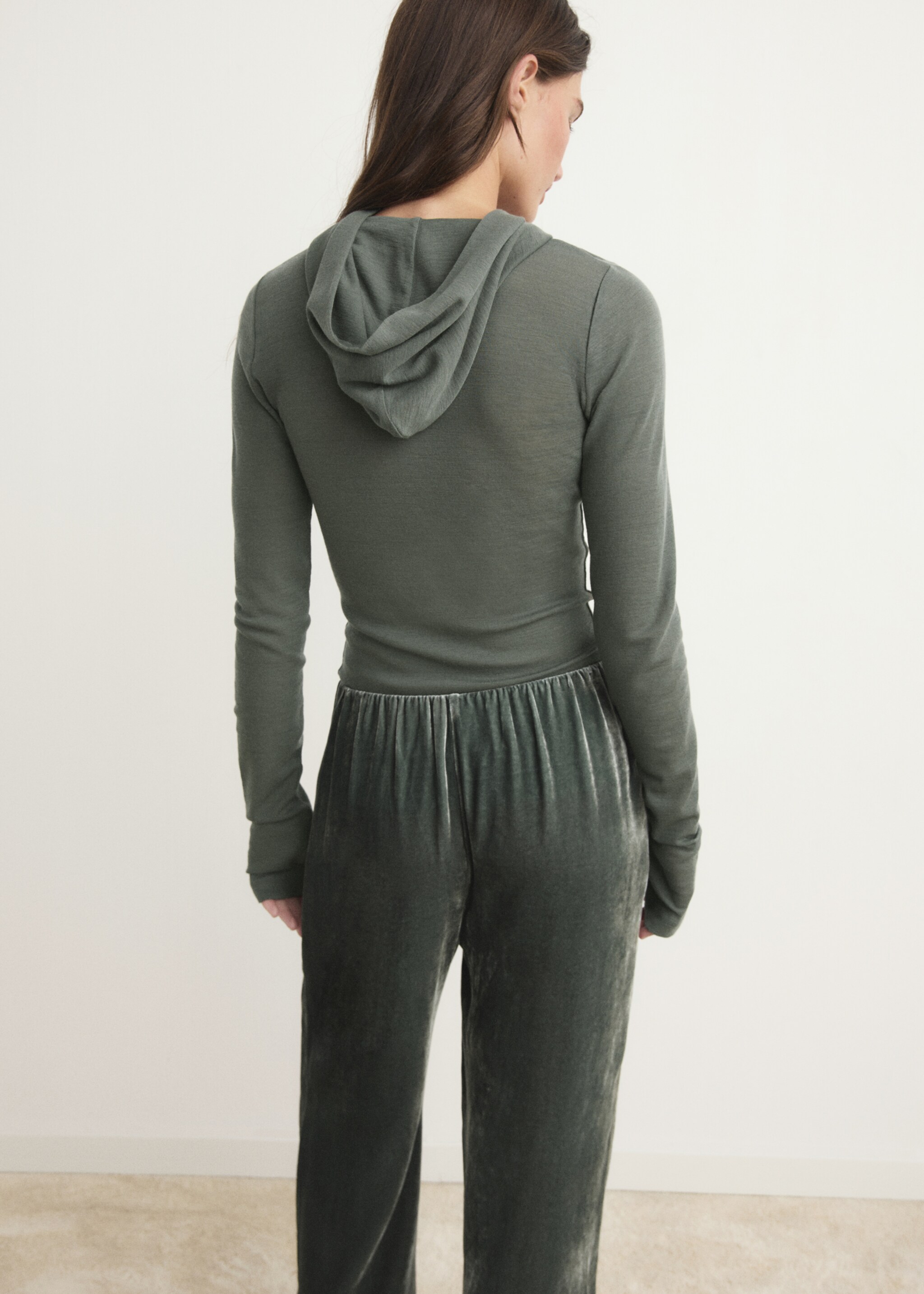 Wool hooded t-shirt - Reverse of the article, Green. Ref: 17024106-00.
