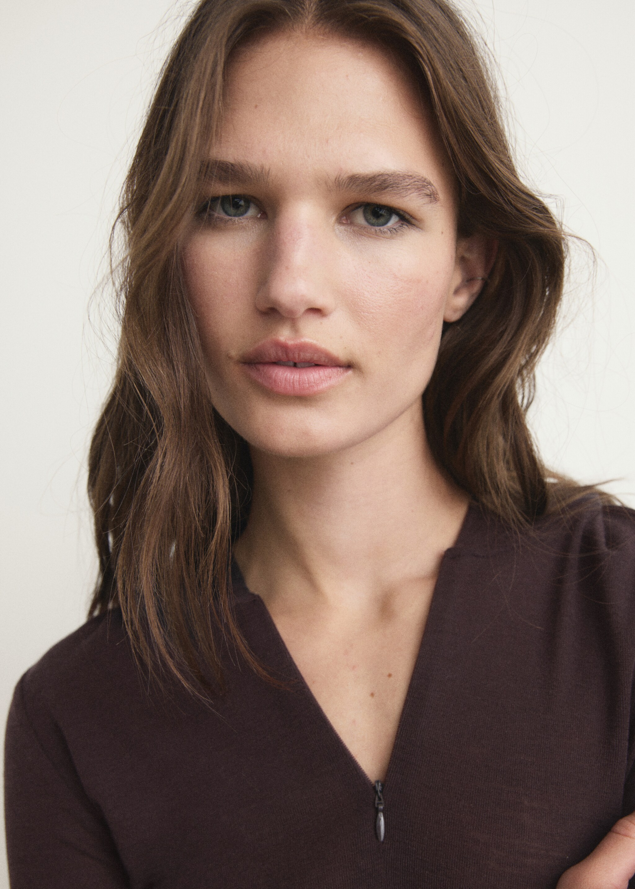 Wool hooded t-shirt - Details of the article 1, Cognac. Ref: 17024106-00.