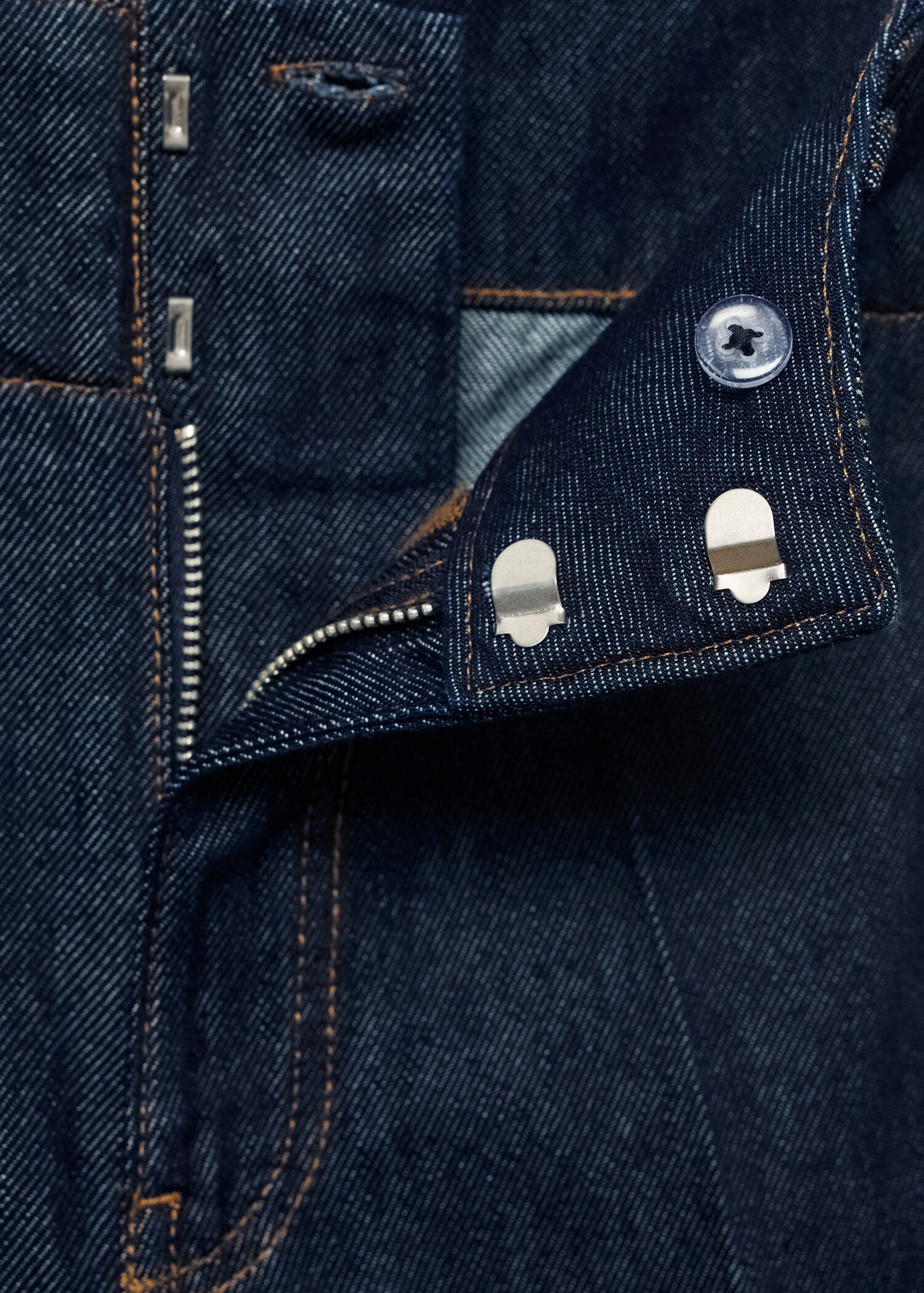Wide leg denim trousers with belt loops - Details of the article 8