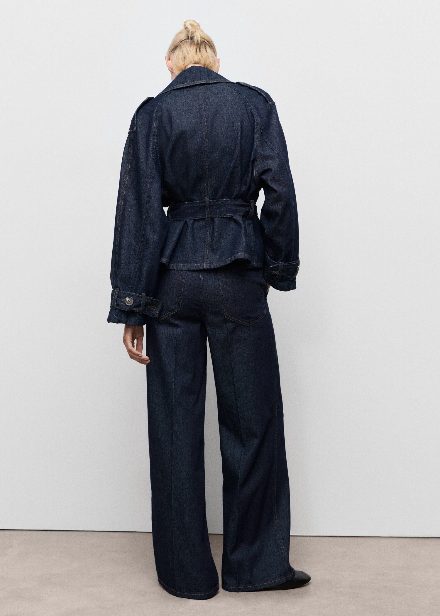 Wide leg denim trousers with belt loops - Reverse of the article