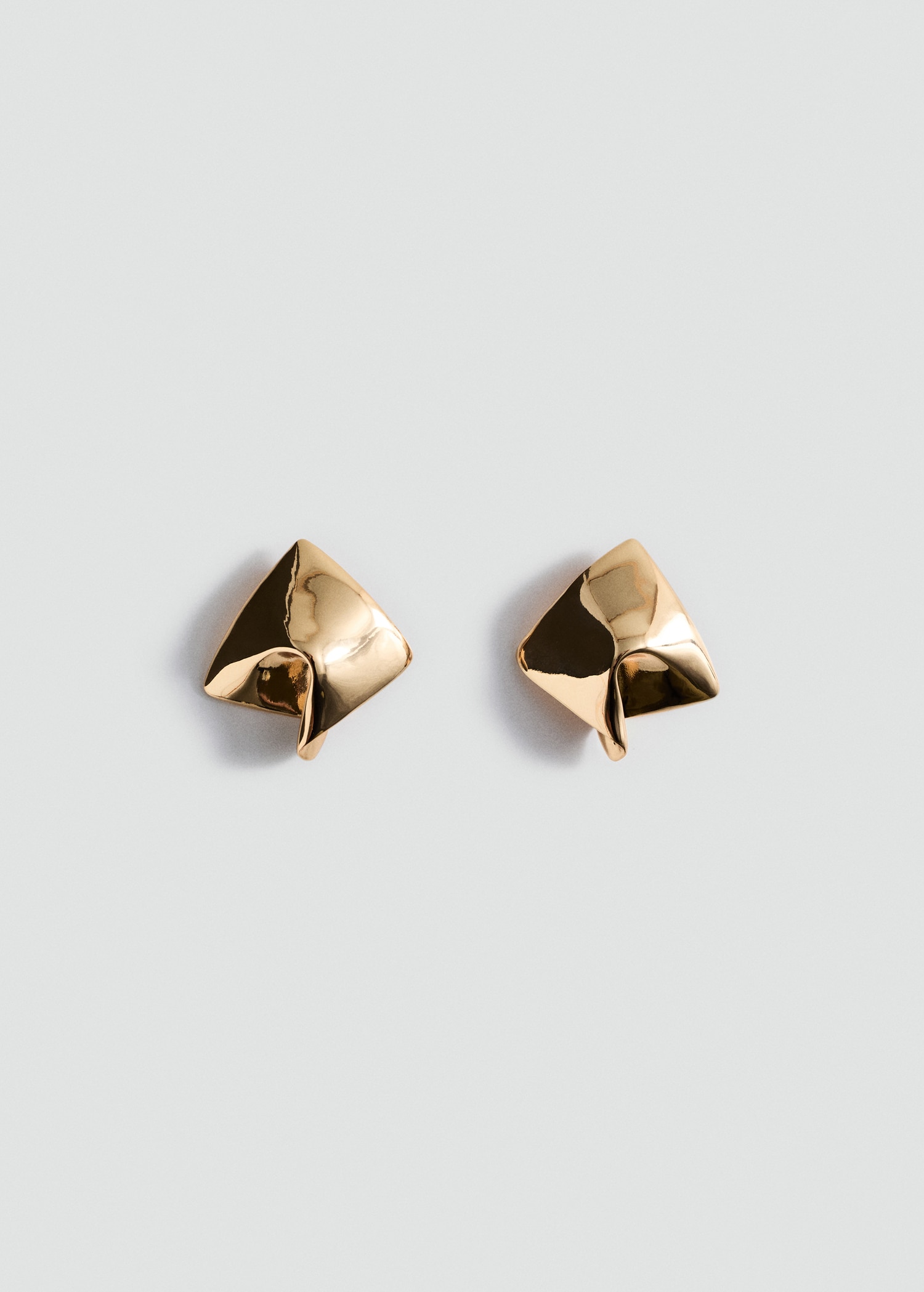 Irregular metal earrings - Article without model
