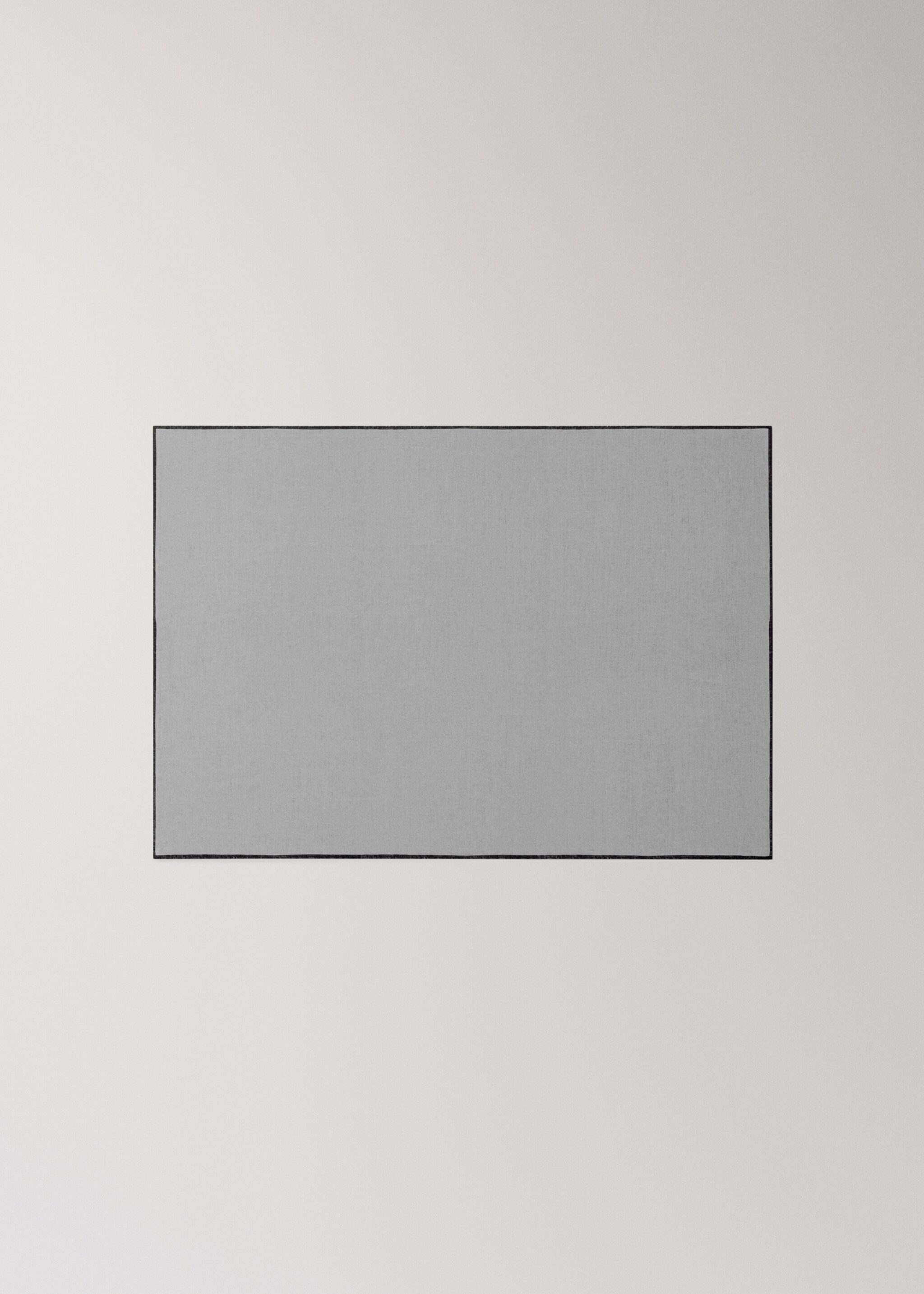 100% linen placemat with contrasting overlock stitching - Article without model, Grey. Ref: 17024134-00.