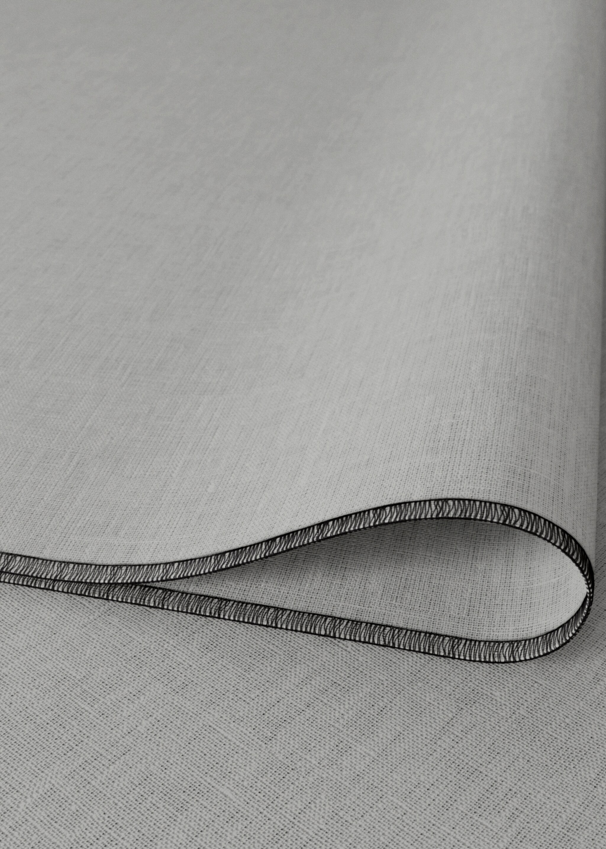 100% linen placemat with contrasting overlock stitching - Details of the article 1, Grey. Ref: 17024134-00.