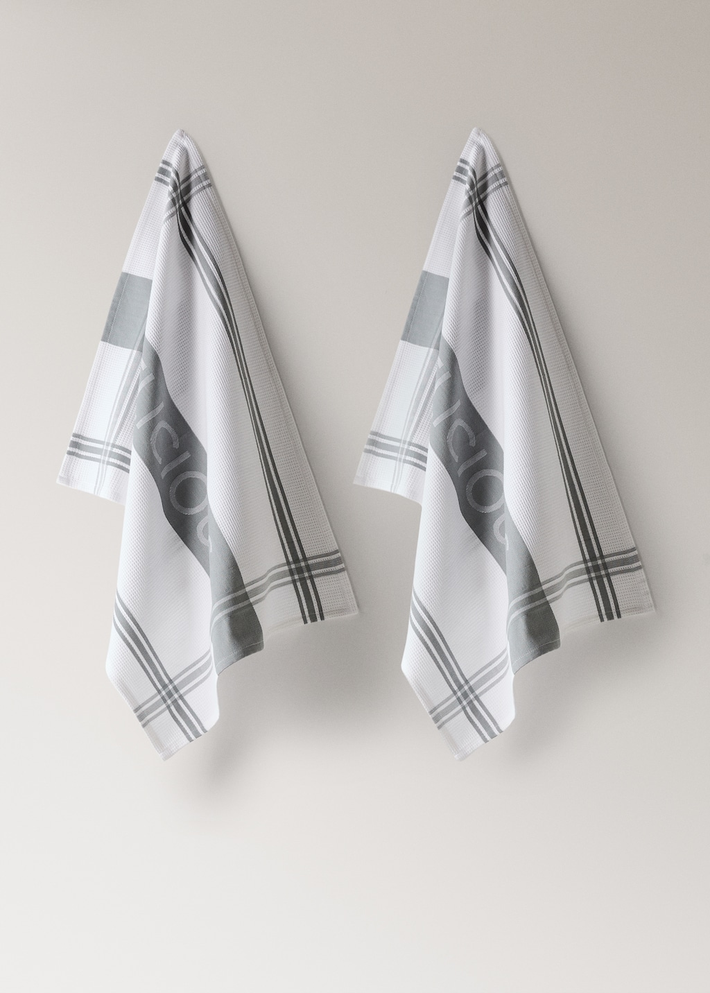 Delicious two-tone cotton kitchen towels