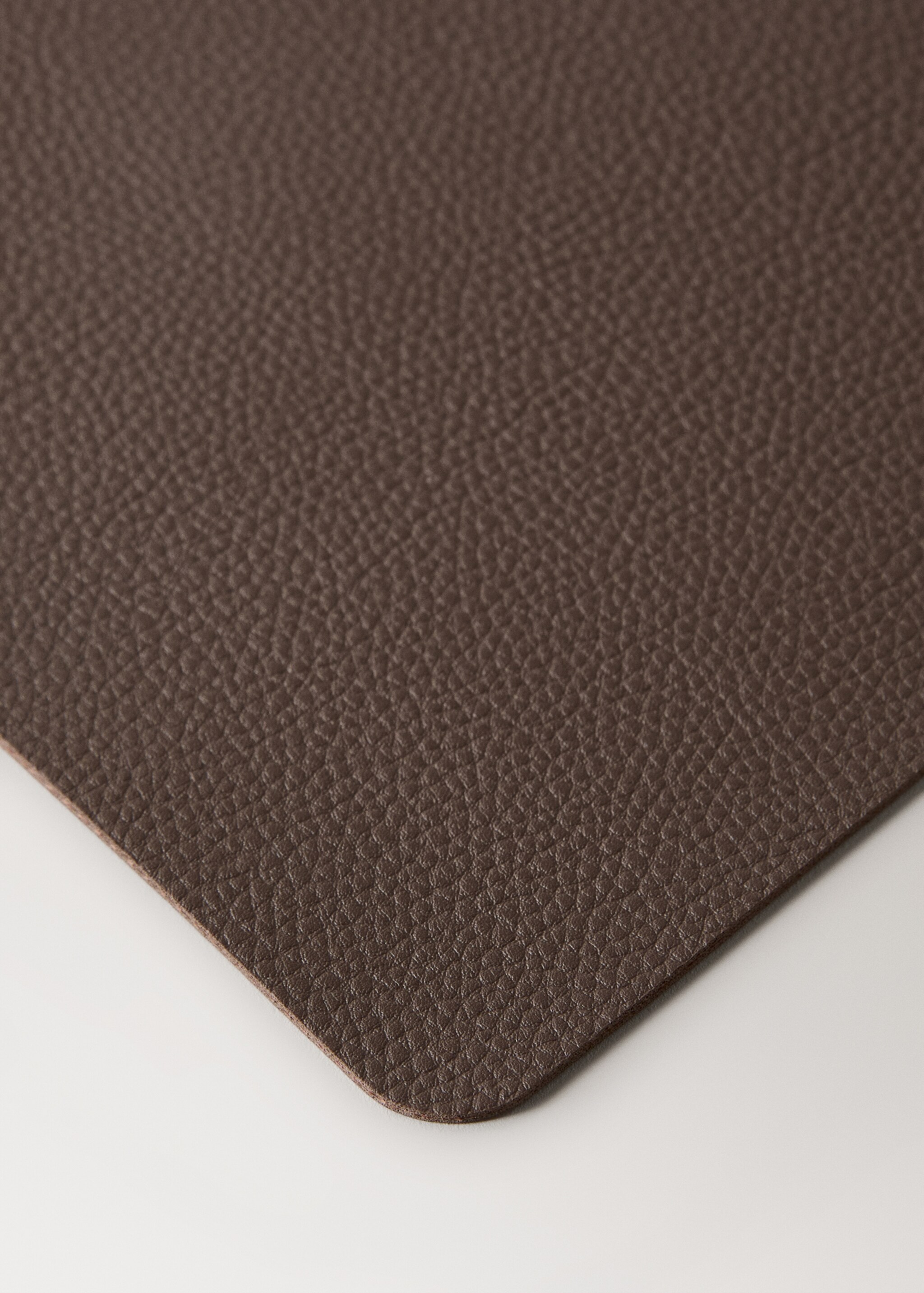 Rectangular leather-effect placemat - Details of the article 2, Light/Pastel Brown. Ref: 17024139-00.