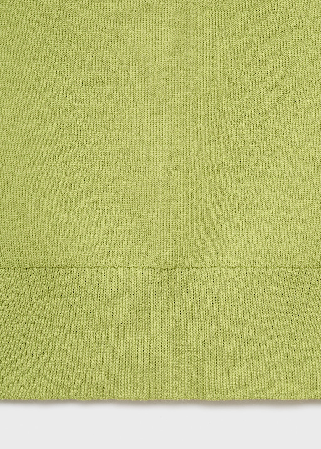 Knitted top with crossed back