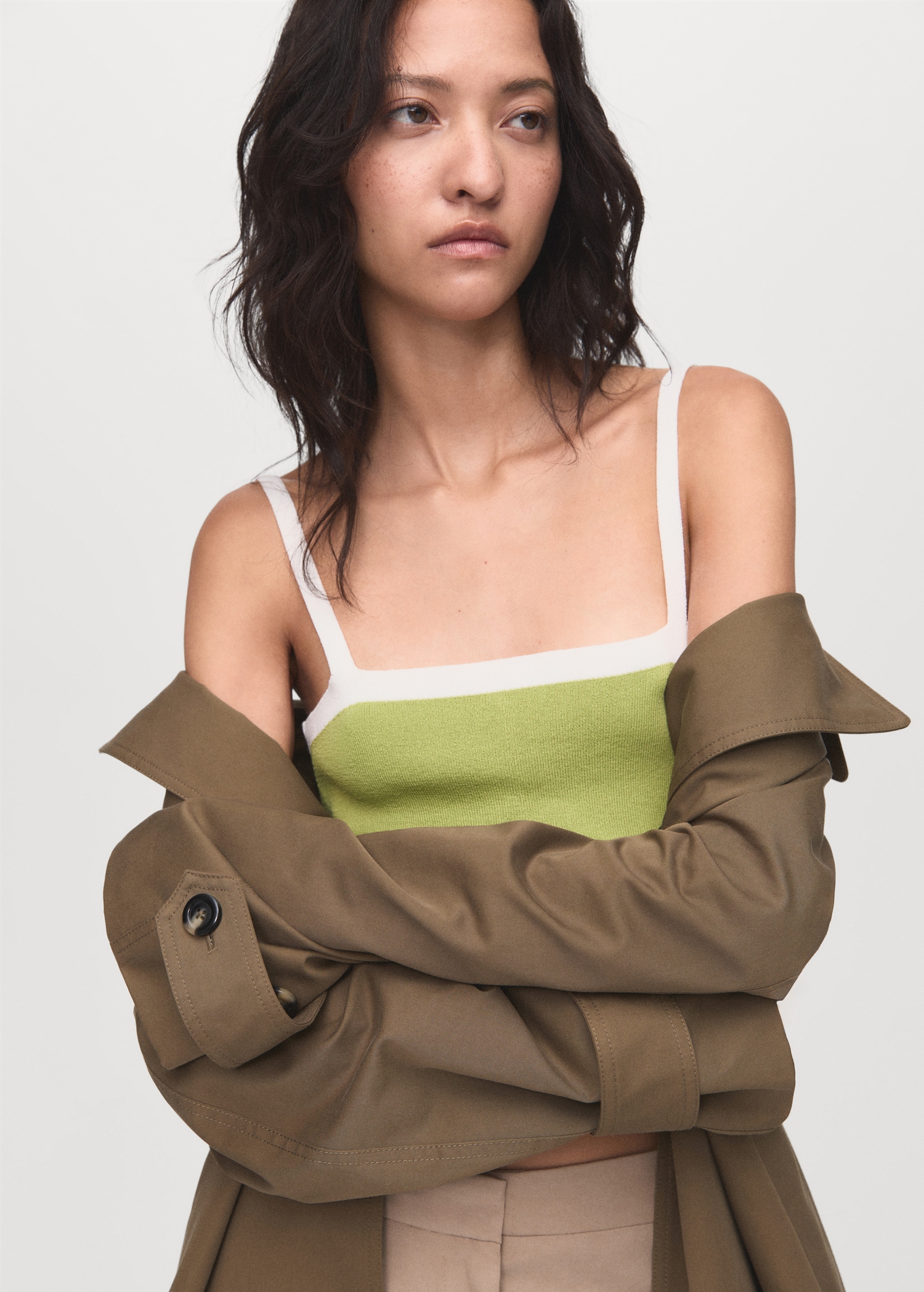 Knitted top with crossed back - Details of the article 1