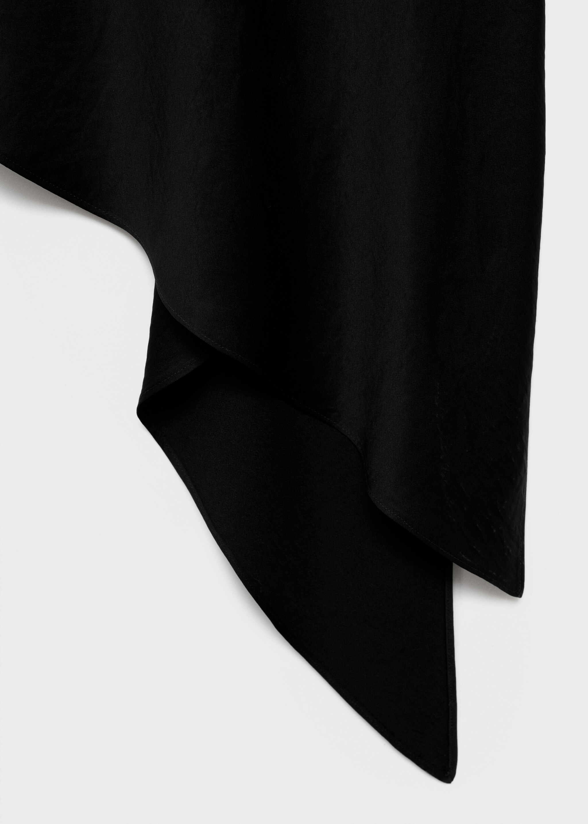 Top satinado asimétrico - Detalle del artículo 0, Negro. Ref: 17024148-00.