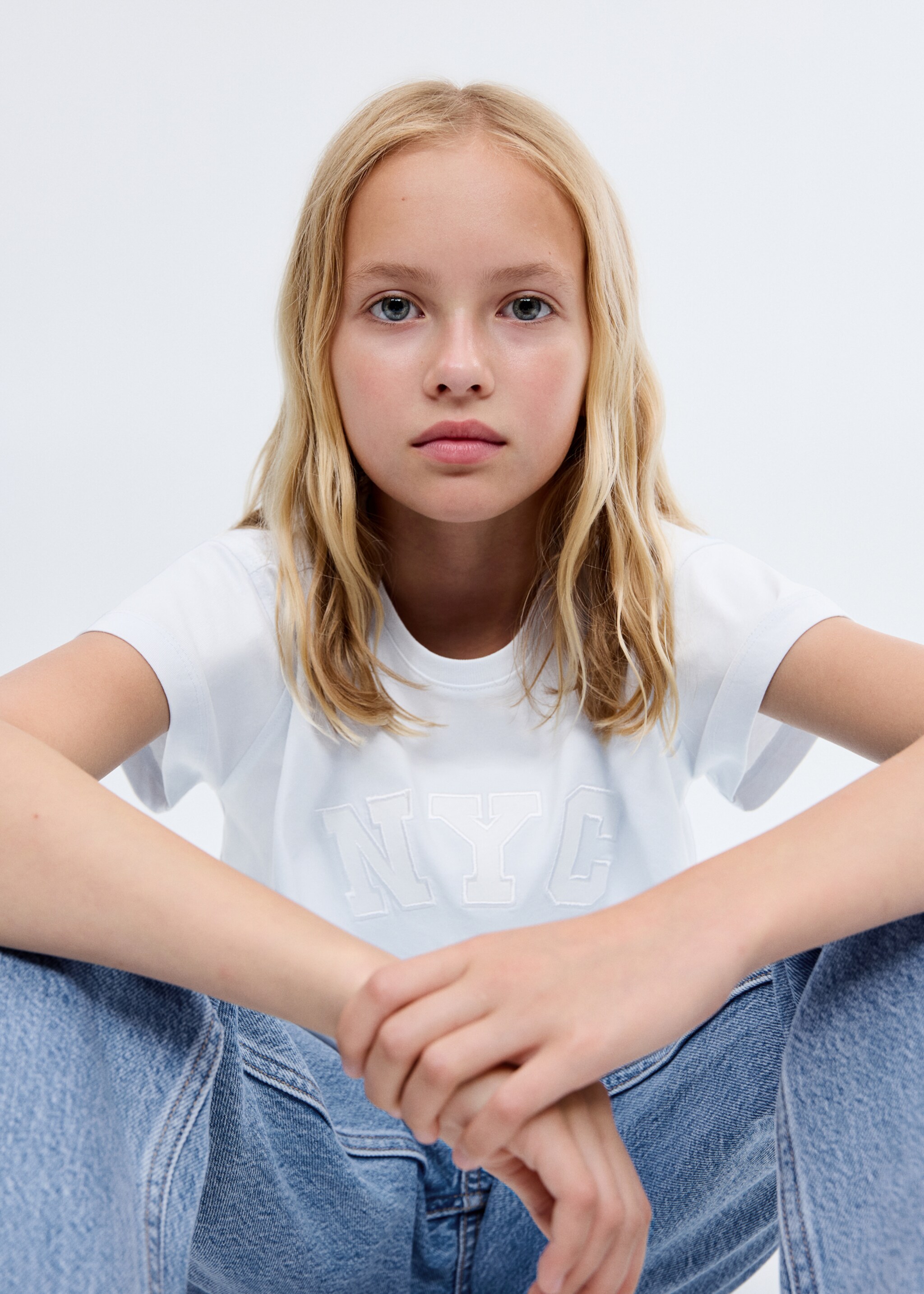 T-shirt manches courtes brodé - Plan moyen, Bleu ciel. Ref: 17024422-00.
