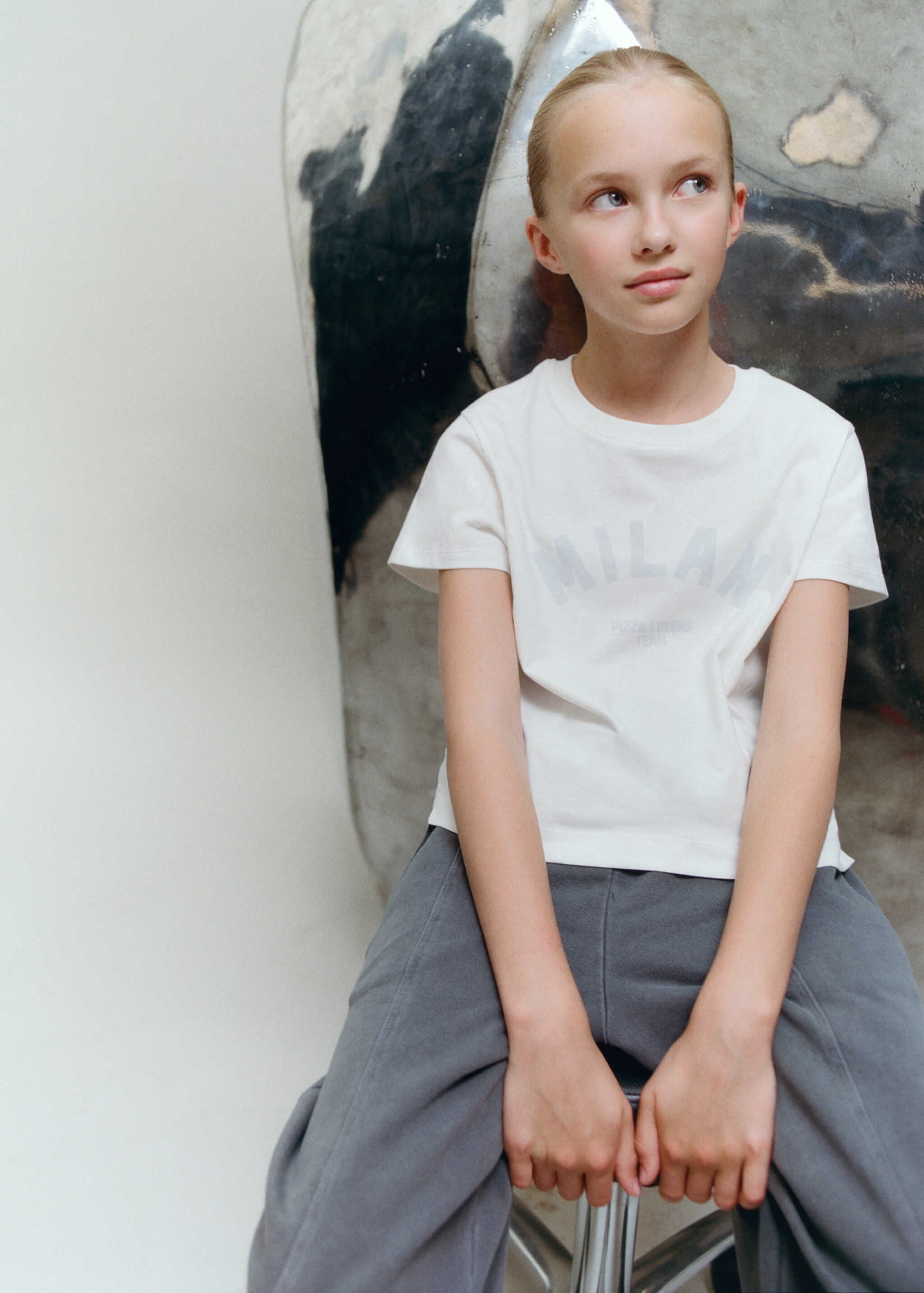 Kurzarm-T-Shirt mit Stickerei - Detail des Artikels 5, Himmelblau. Ref: 17024422-00.