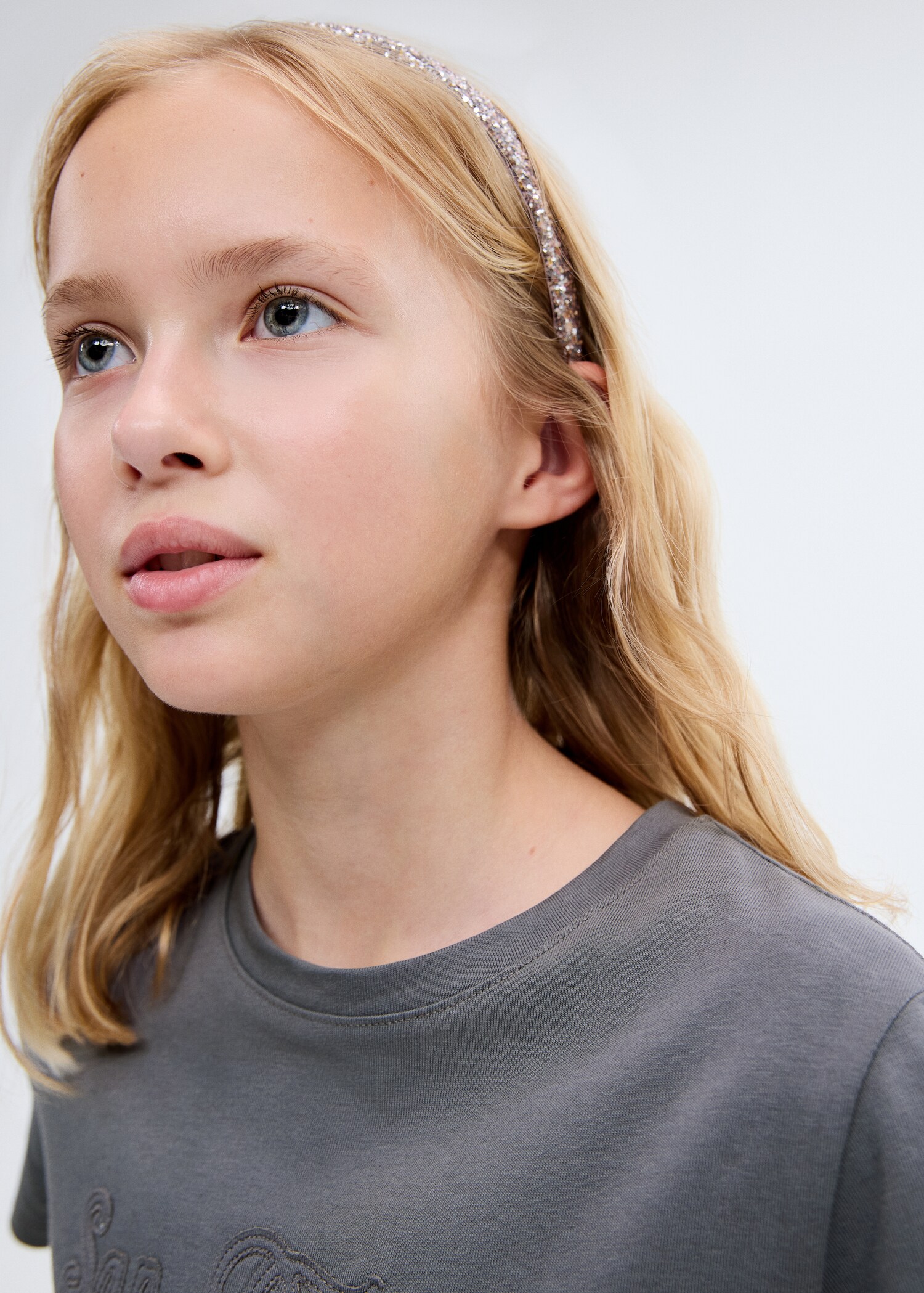 Embroidered cotton T-shirt - Details of the article 1