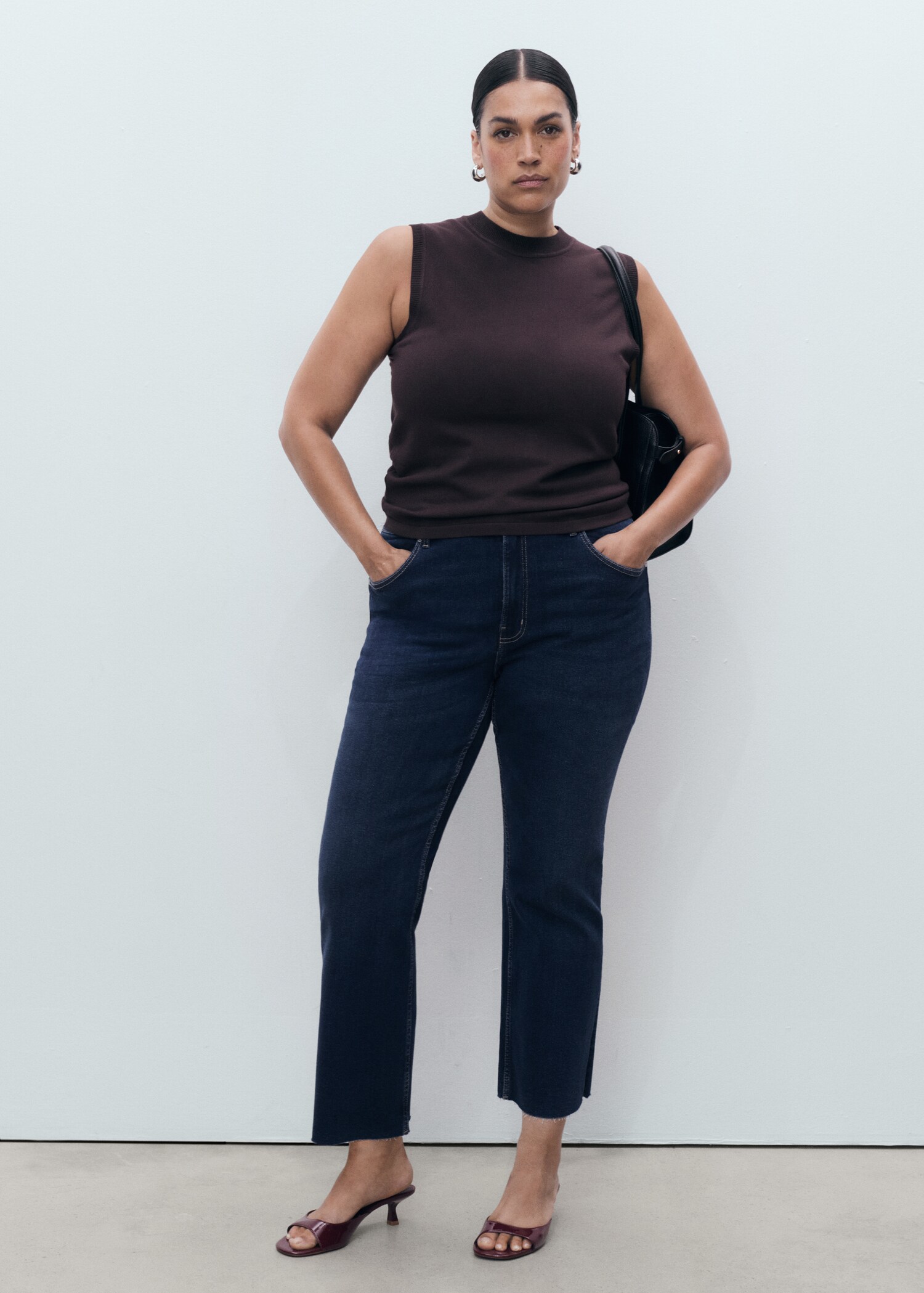 Sienna flared cropped jeans - Details of the article 3