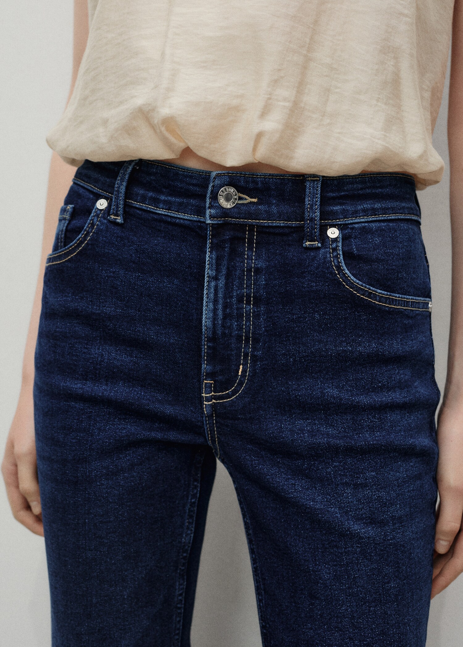 Sienna flared cropped jeans - Details of the article 6