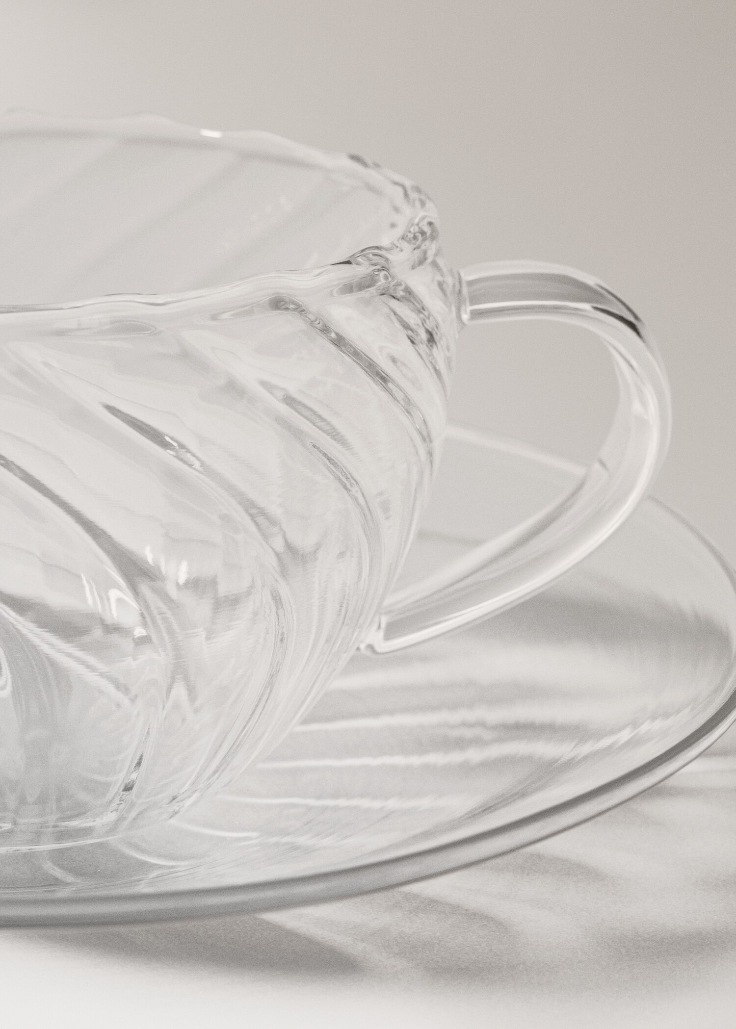 Cappuccino cup with borosilicate saucer, embossed - Detaljer om artikeln 1