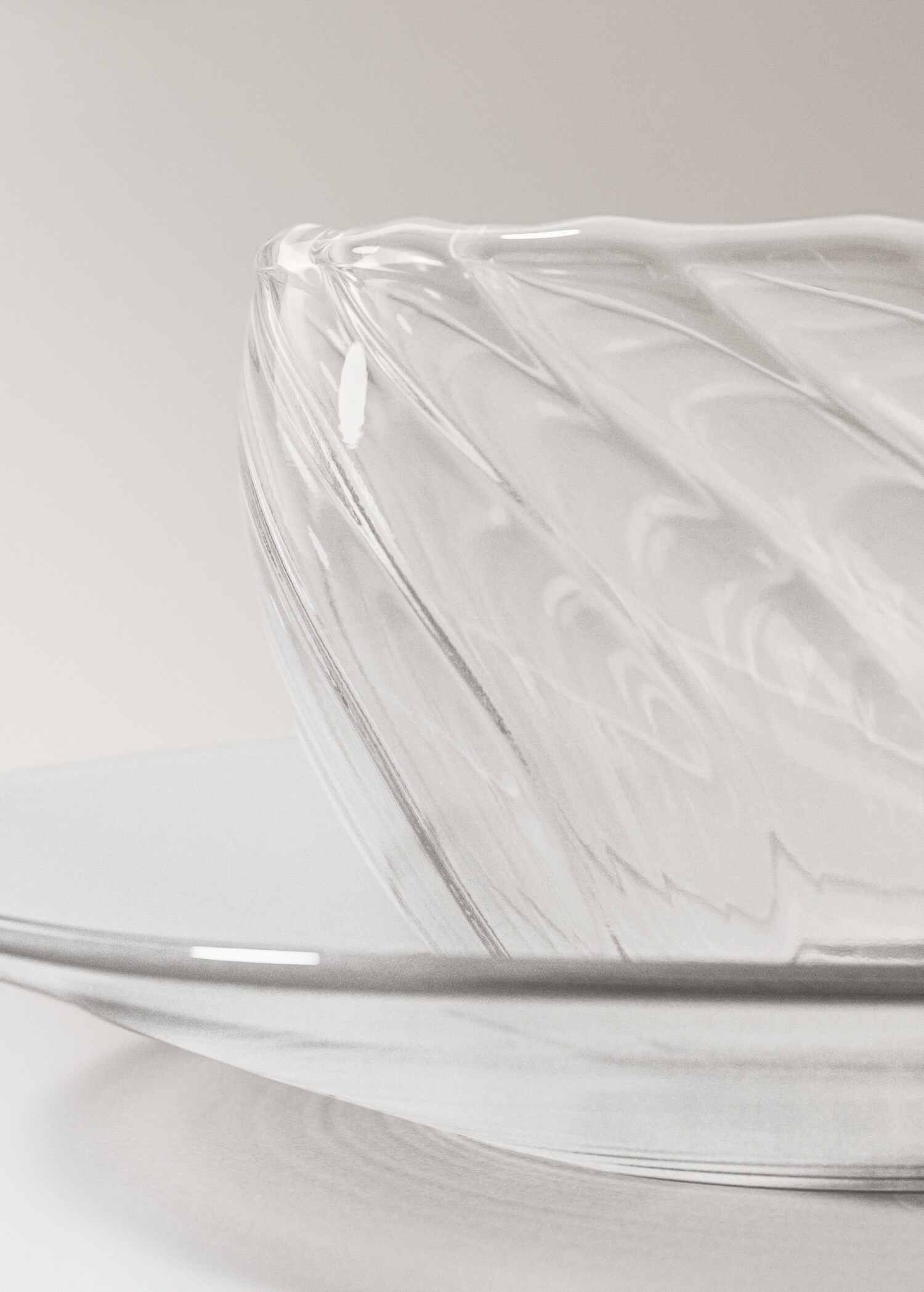 Cappuccino cup with borosilicate saucer, embossed - Detaljer om artikeln 2