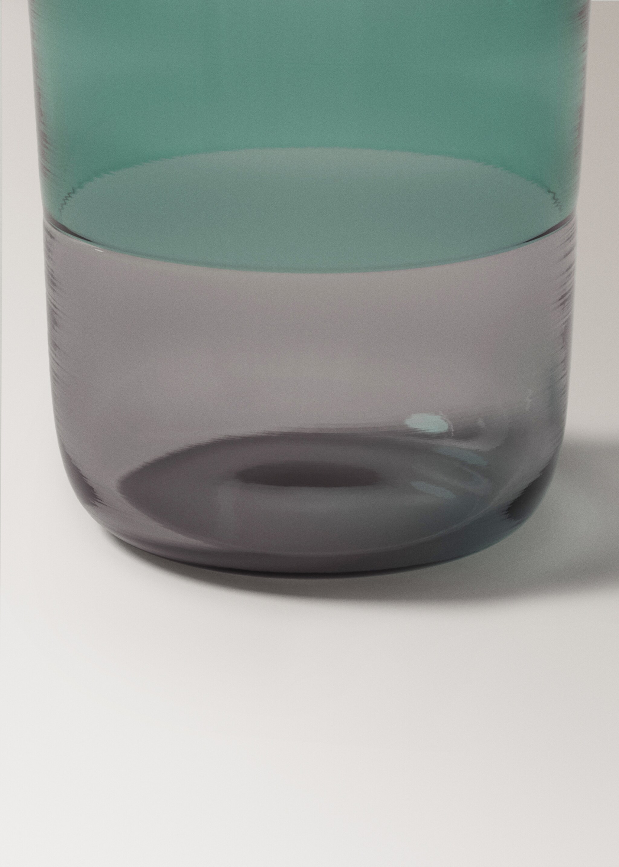 Two-tone borosilicate glass - Details of the article 2, Charcoal. Ref: 17024444-00.