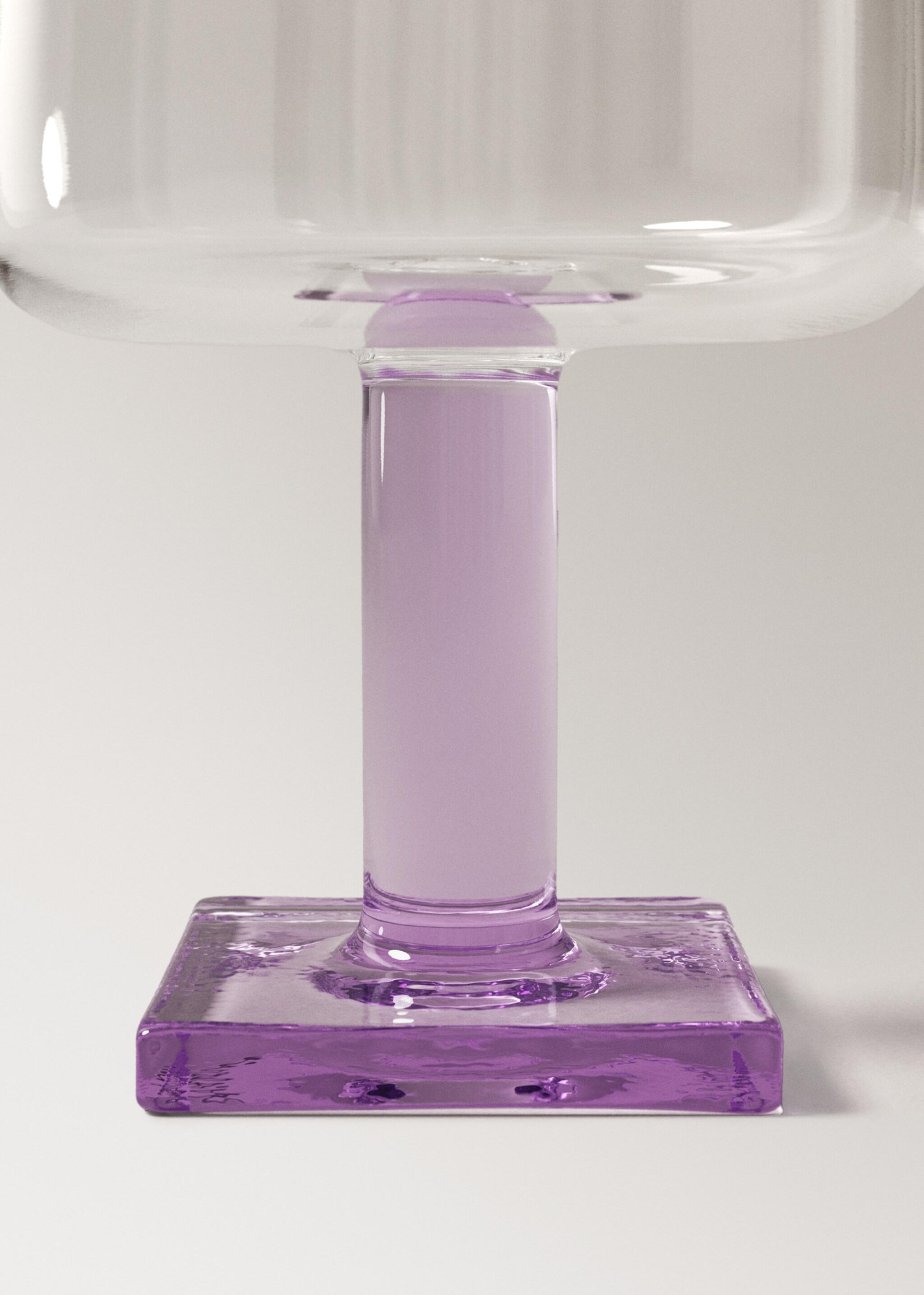 Borosilicate glass cup with coloured base - Details of the article 1, Purple. Ref: 17024445-00.