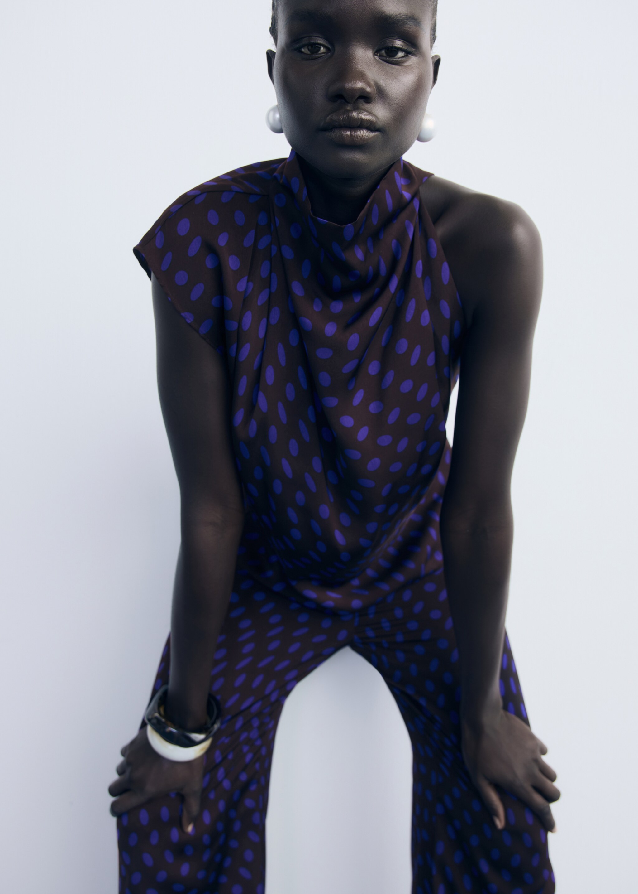 Polka-dot blouse with draped collar - Medium plane, Brown. Ref: 17024446-00.