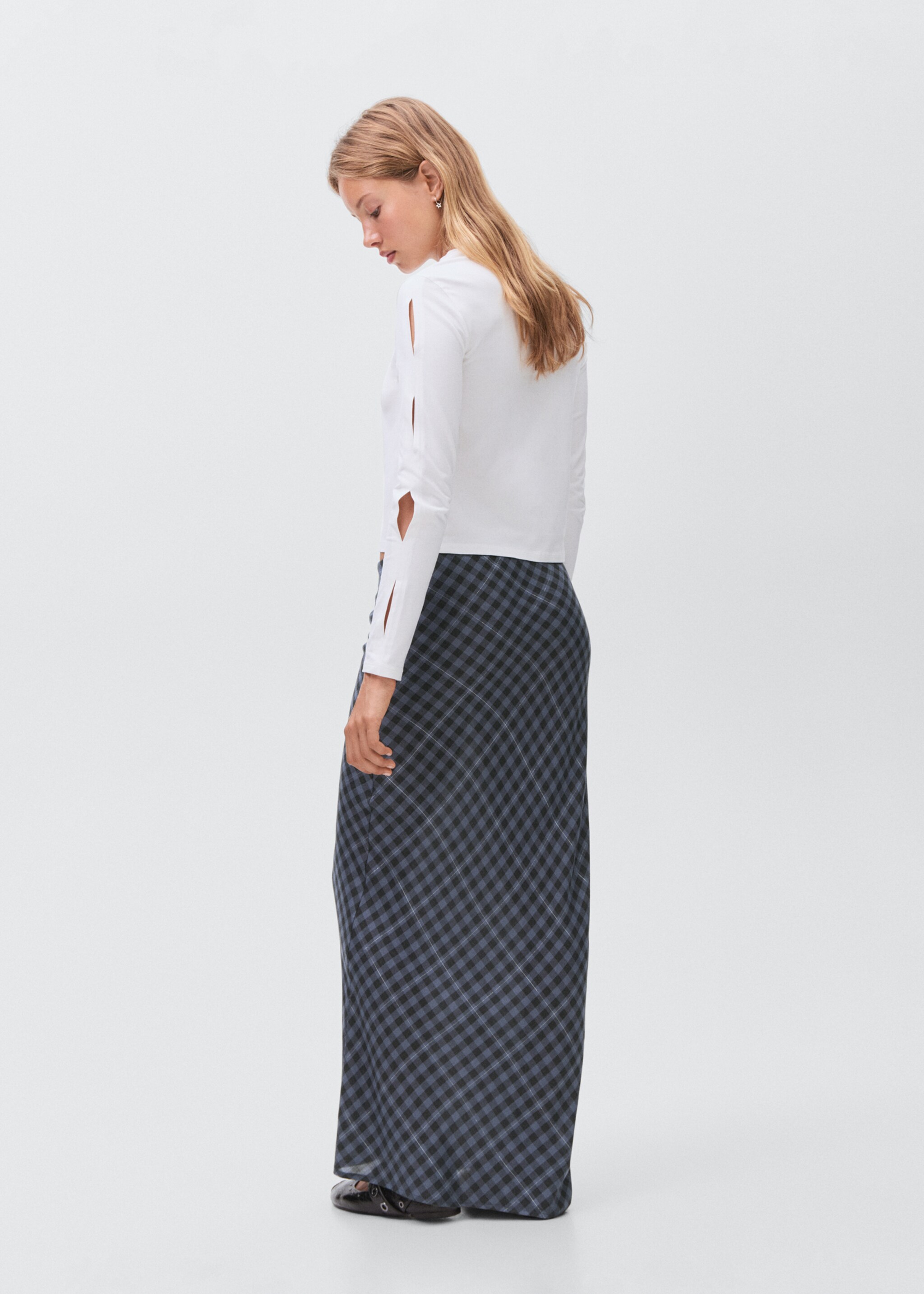 Checked long skirt - Reverse of the article, Grey. Ref: 17024779-00.