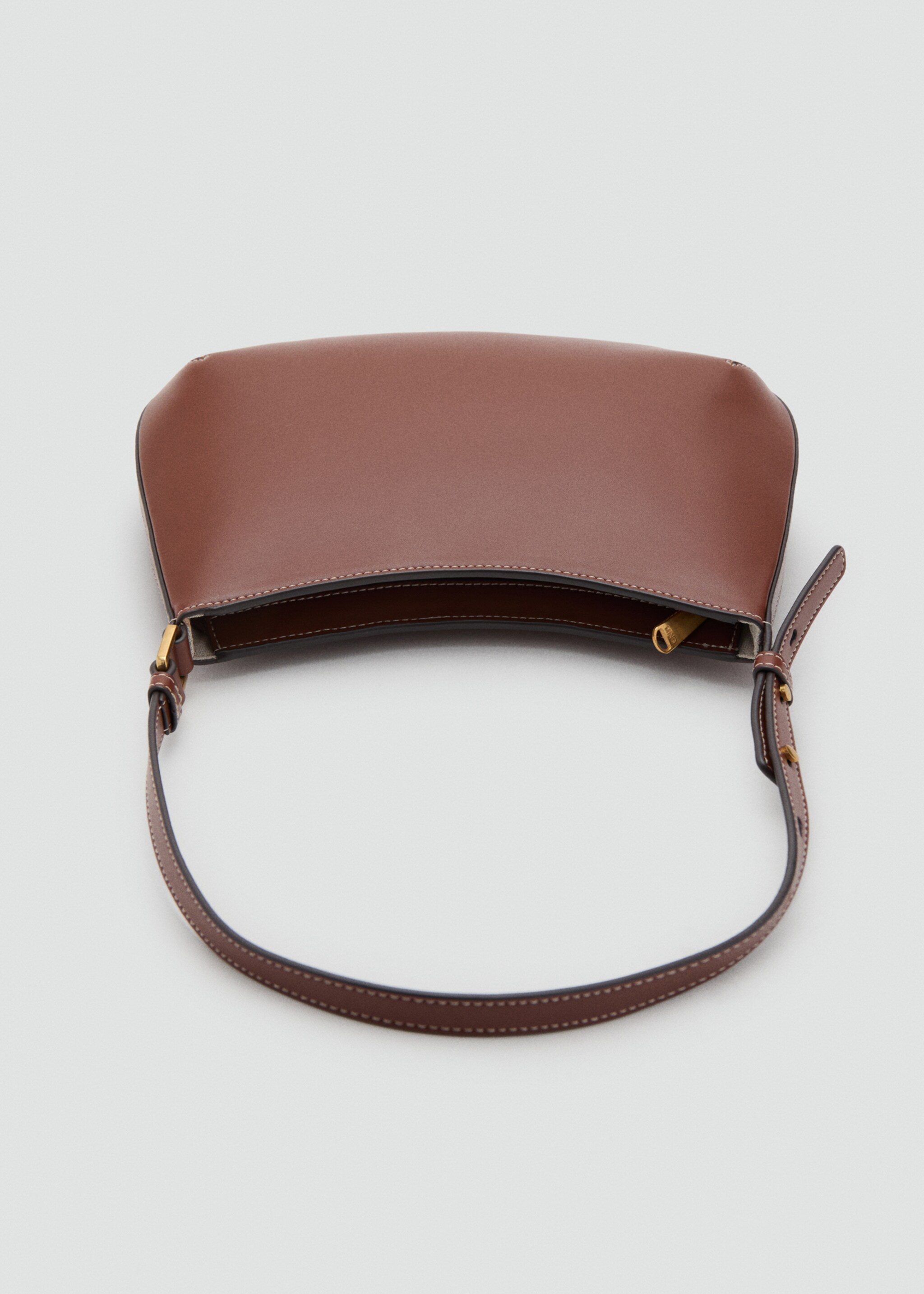 Oval shoulder bag - Details of the article 3, Leather. Ref: 17024787-00.