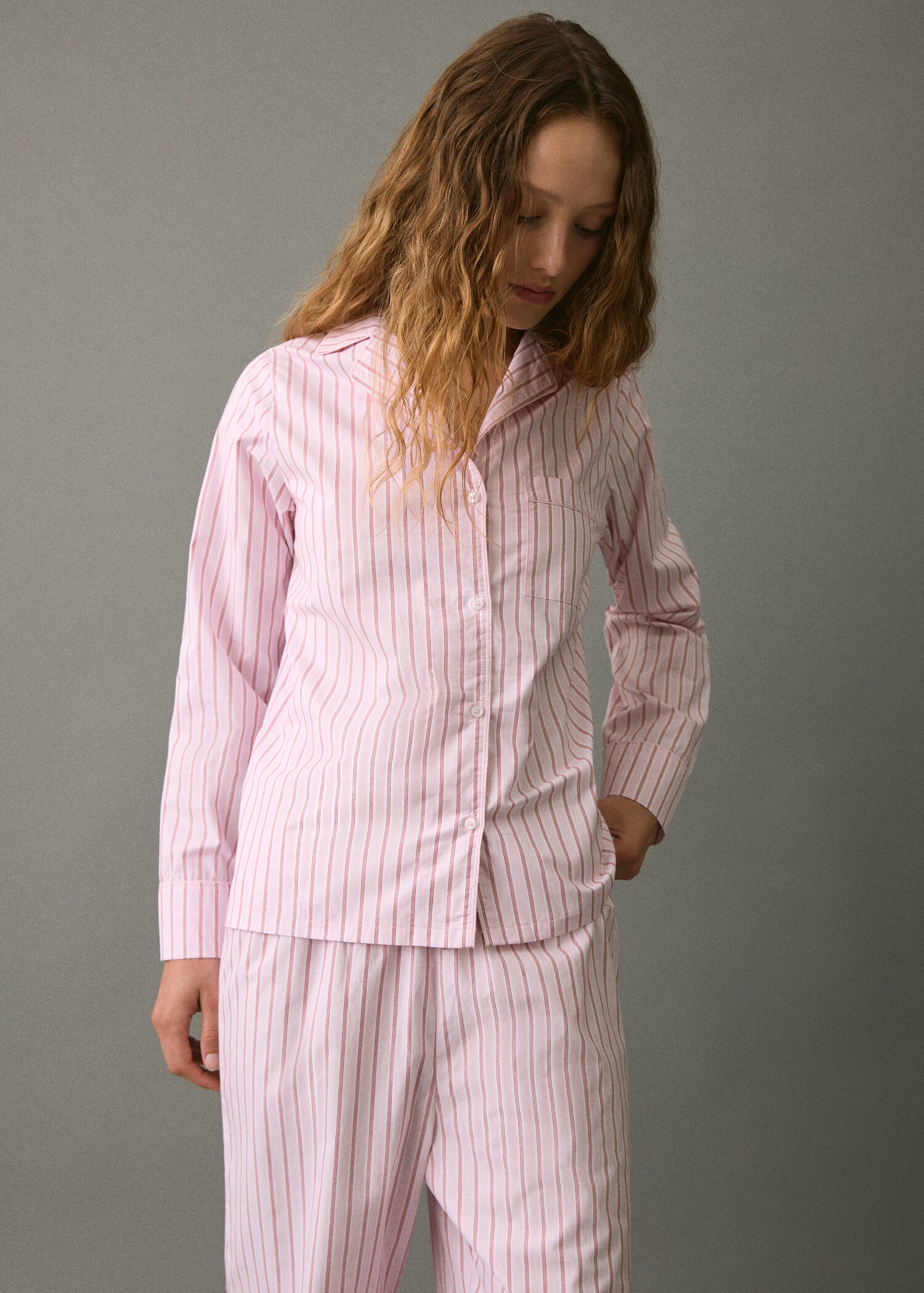 Striped long pyjamas - Medium plane