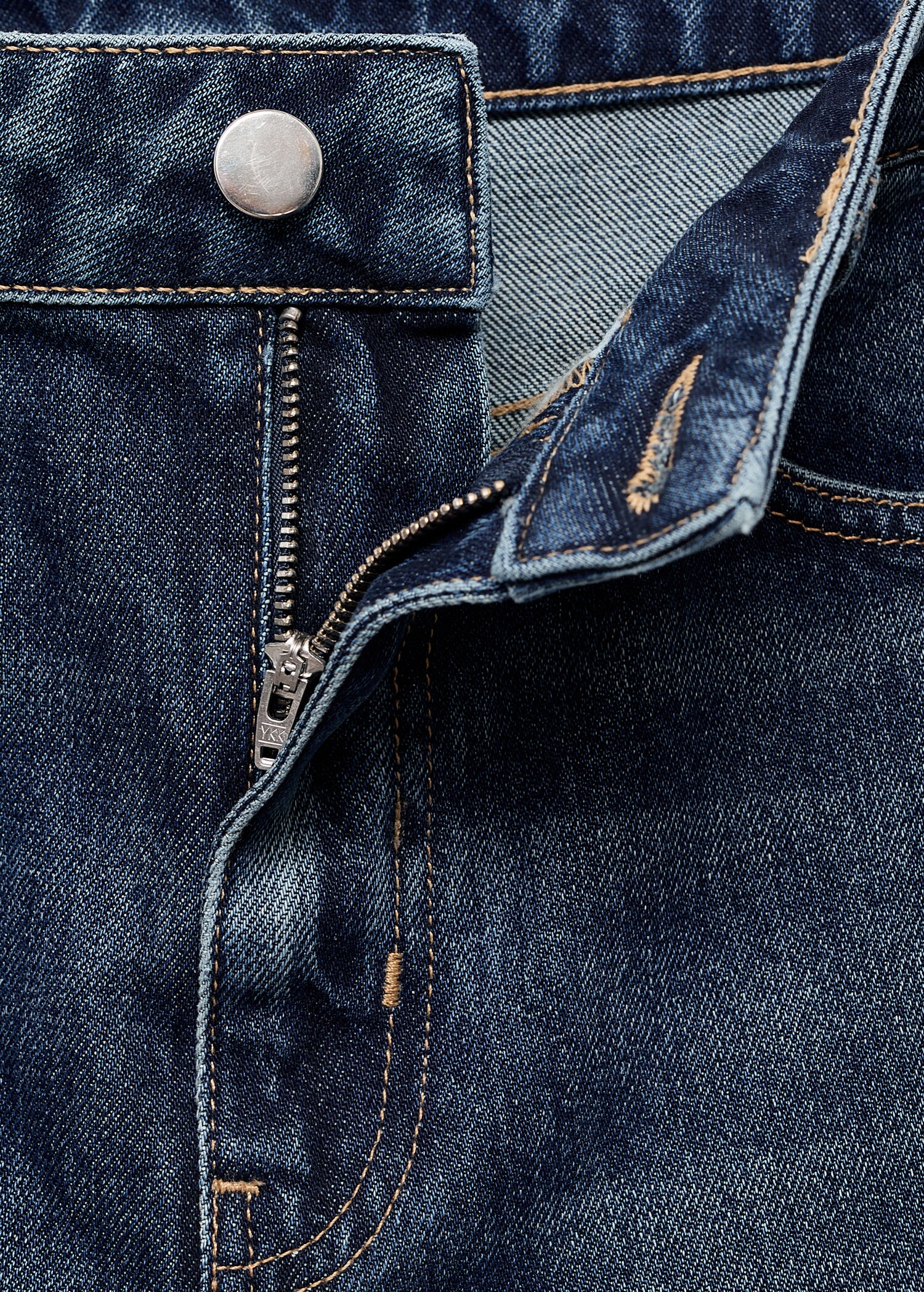 Mid-rise straight jeans - Details of the article 8