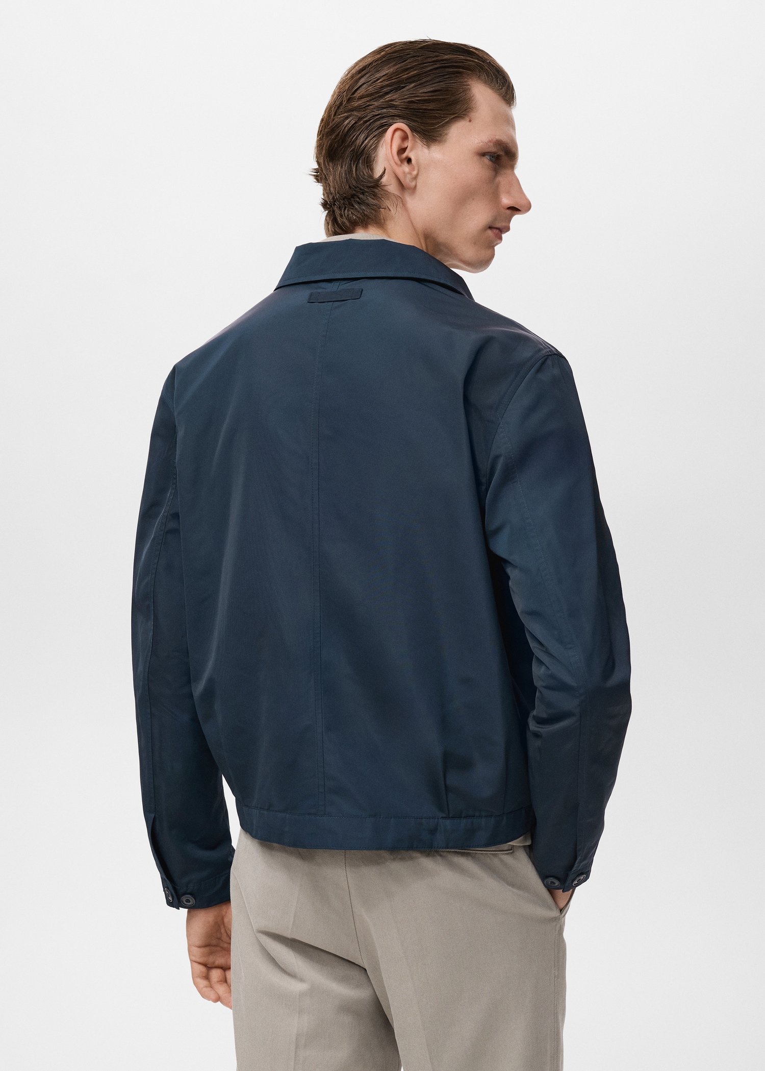 Chaqueta water repellent bolsillos - Reverso del artículo