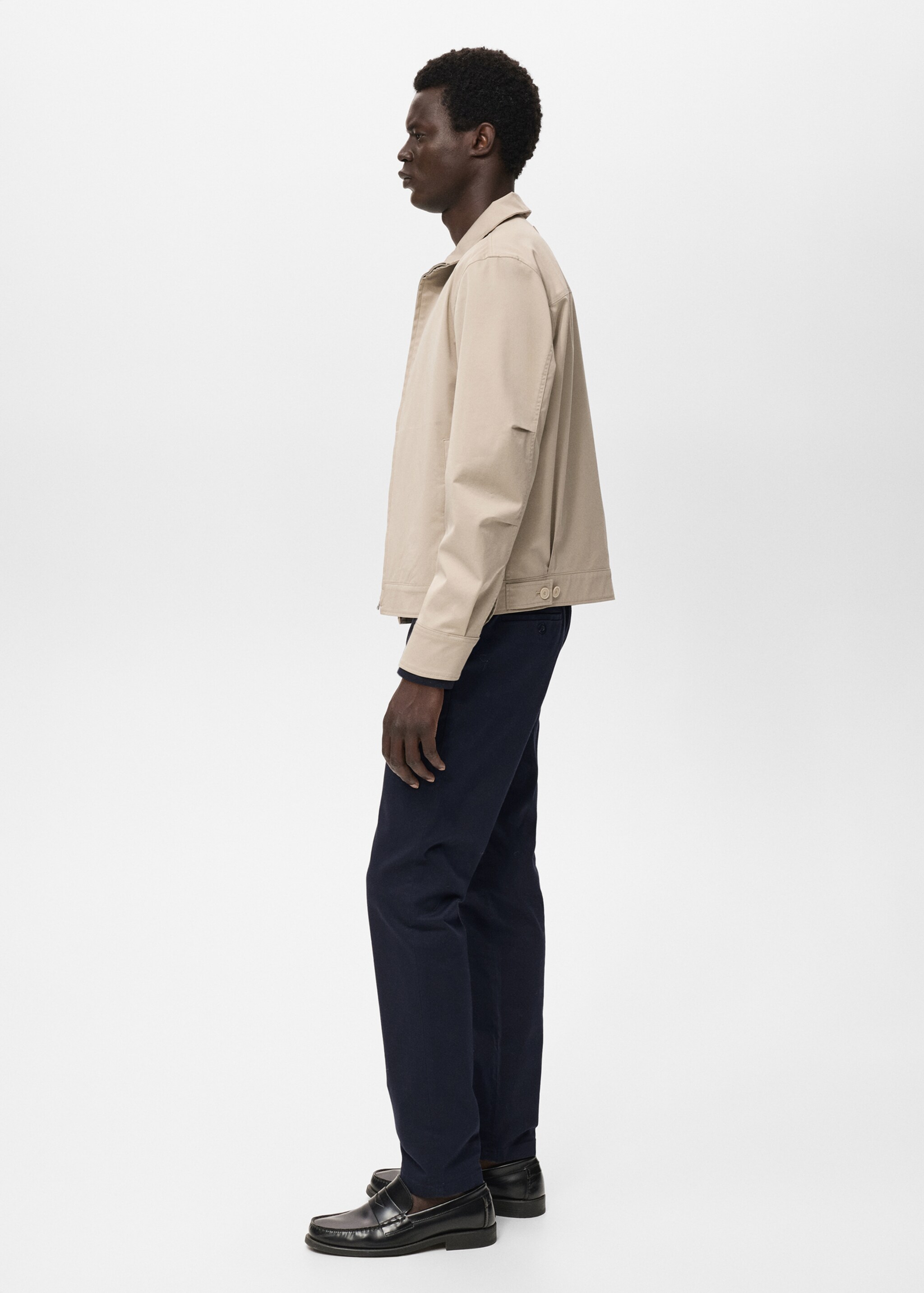 Slim fit serge chino trousers - Details of the article 6, Navy. Ref: 17025141-00.
