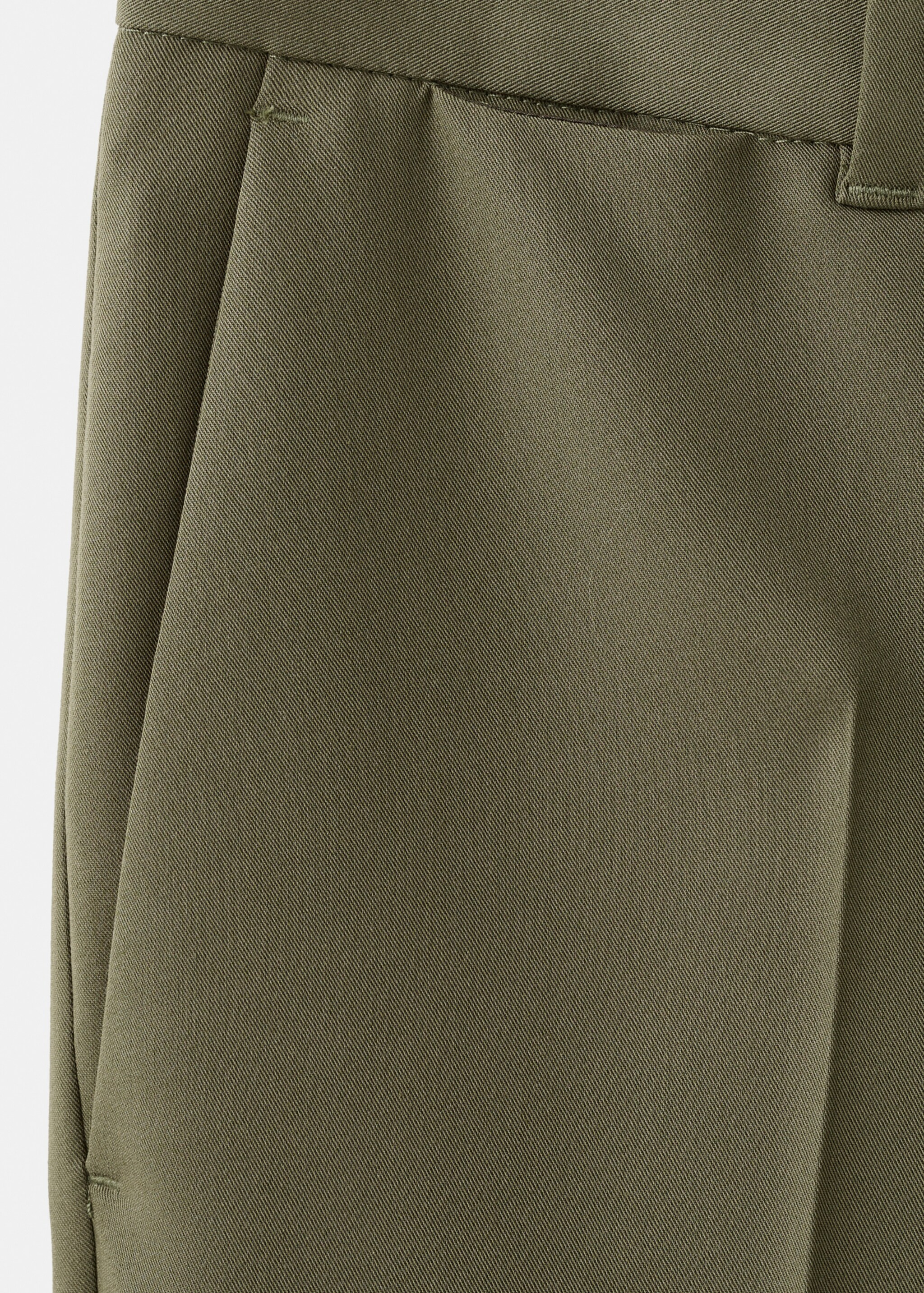Pleated slim-fit trousers - Details of the article 0, Khaki. Ref: 17025147-00.