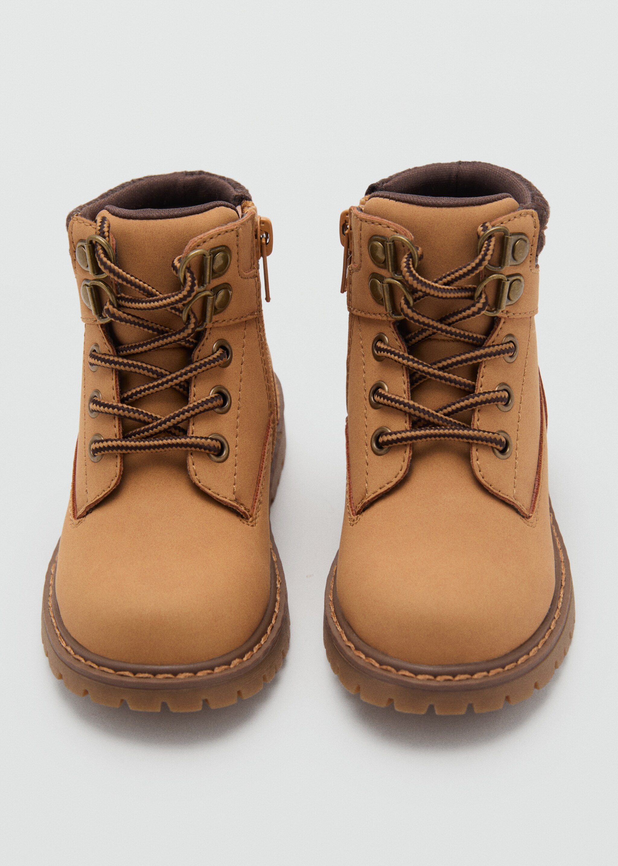 Lace-up mountain boots - Details of the article 3, Medium Brown. Ref: 17025148-00.