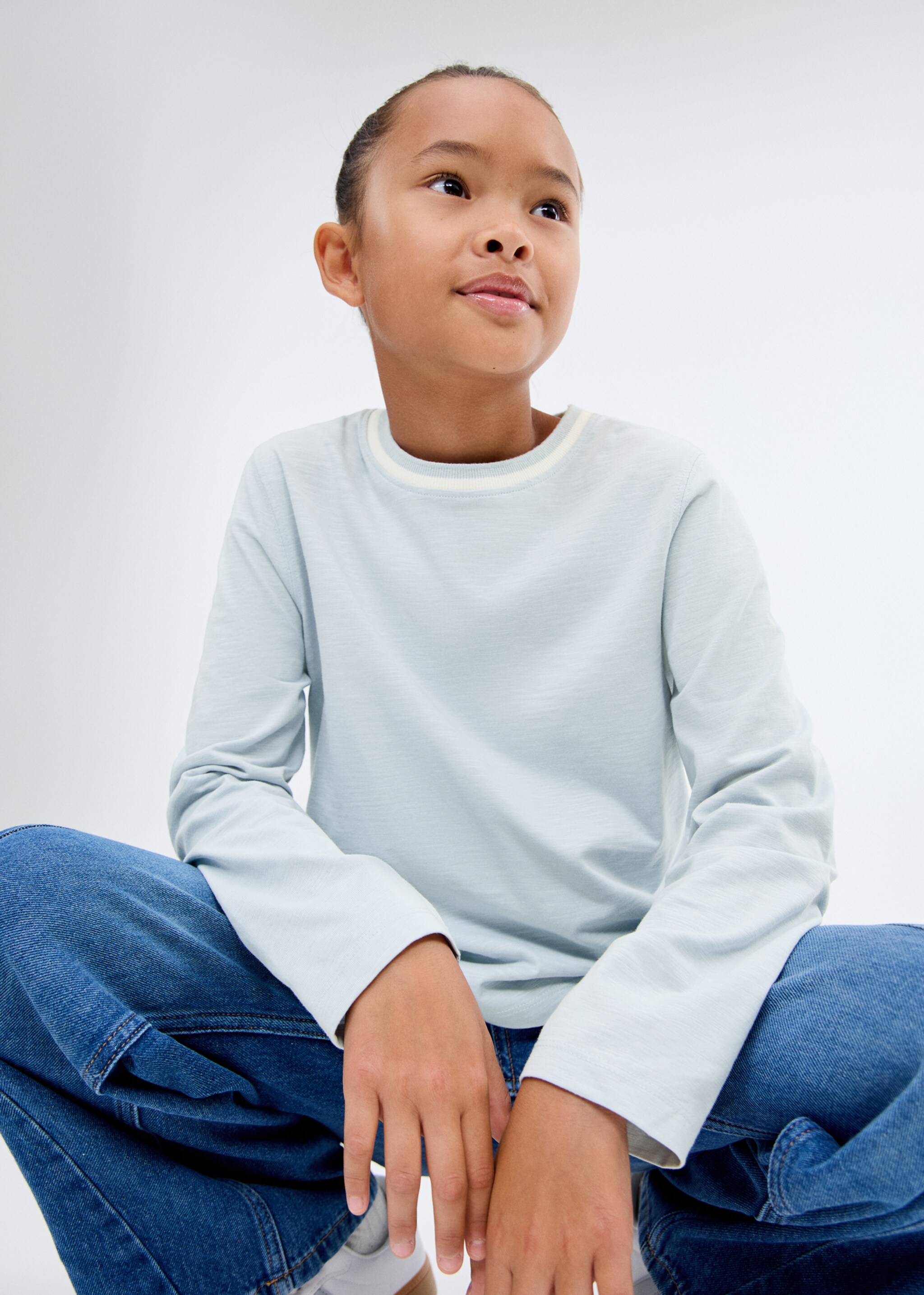 Contrast neck t-shirt - Details of the article 1, Sky Blue. Ref: 17025159-00.