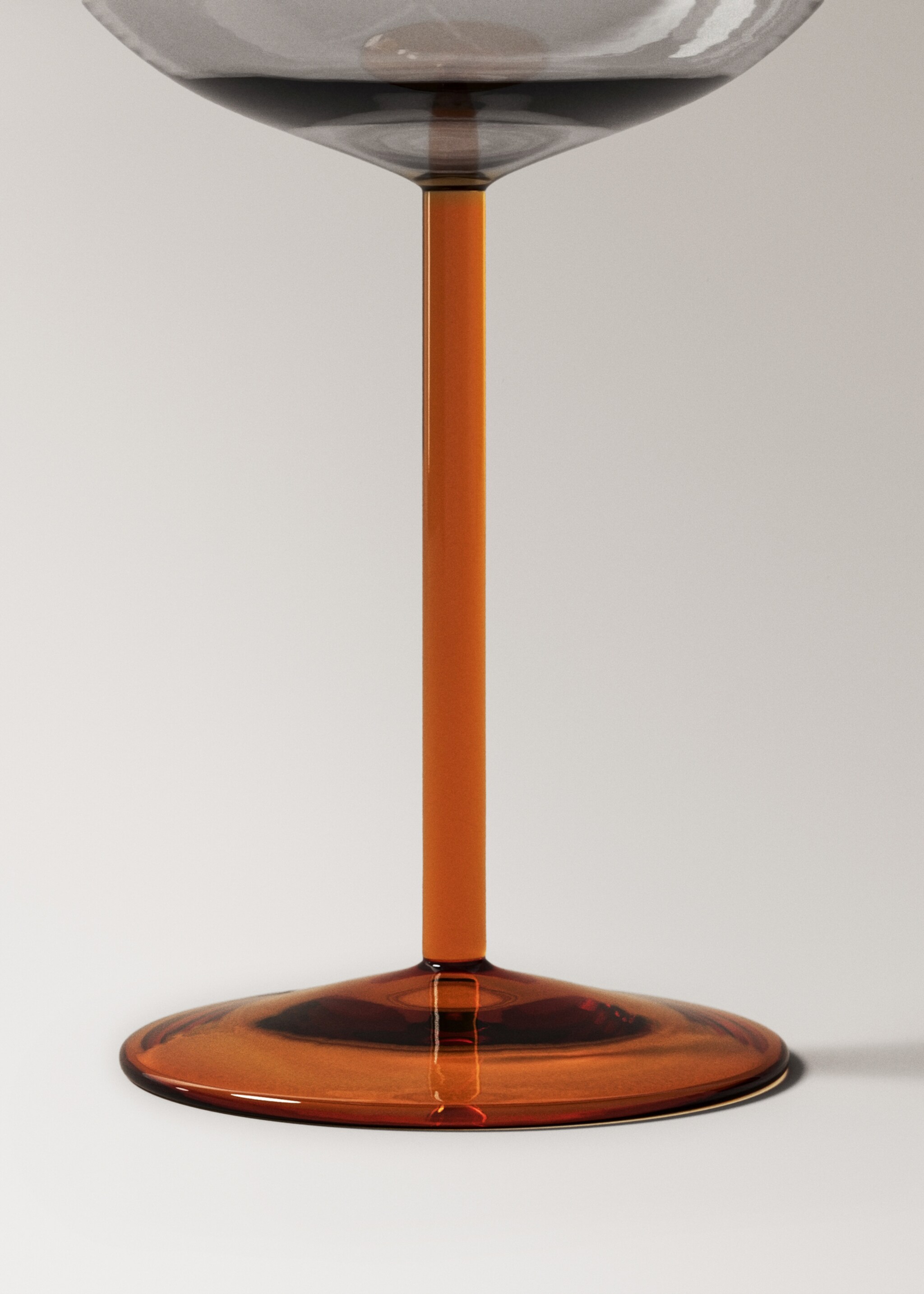 Borosilicate goblet - Details of the article 2, Dark Grey. Ref: 17025166-00.