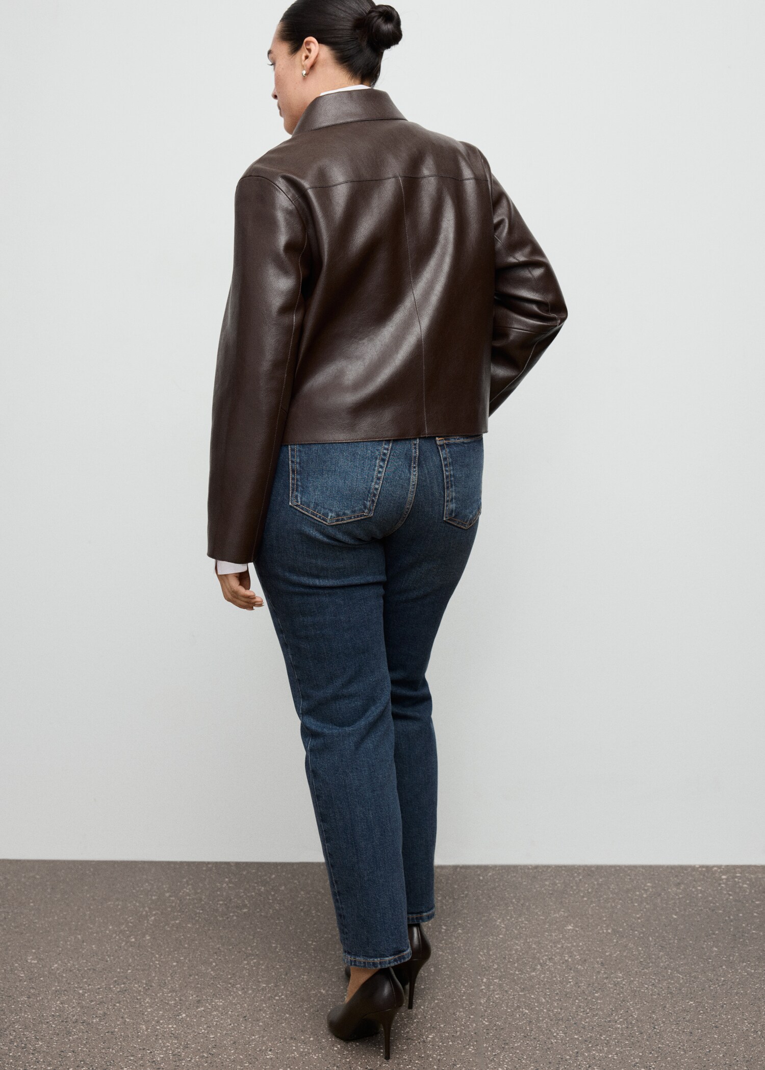 Mid-rise slim-fit jeans - Details of the article 4