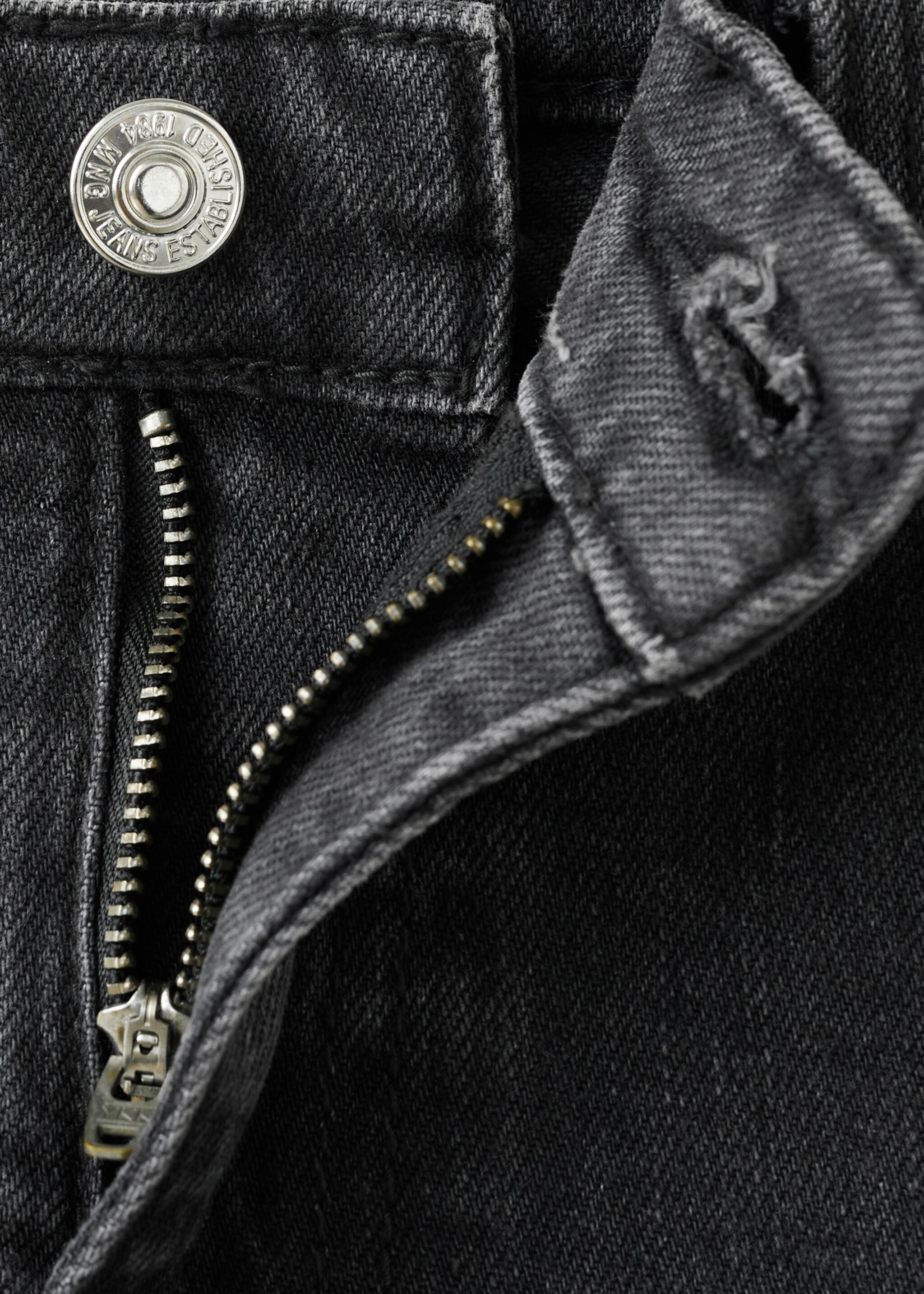 Claudia slim-fit cropped jeans - Details of the article 8, Black denim. Ref: 17025173-00.