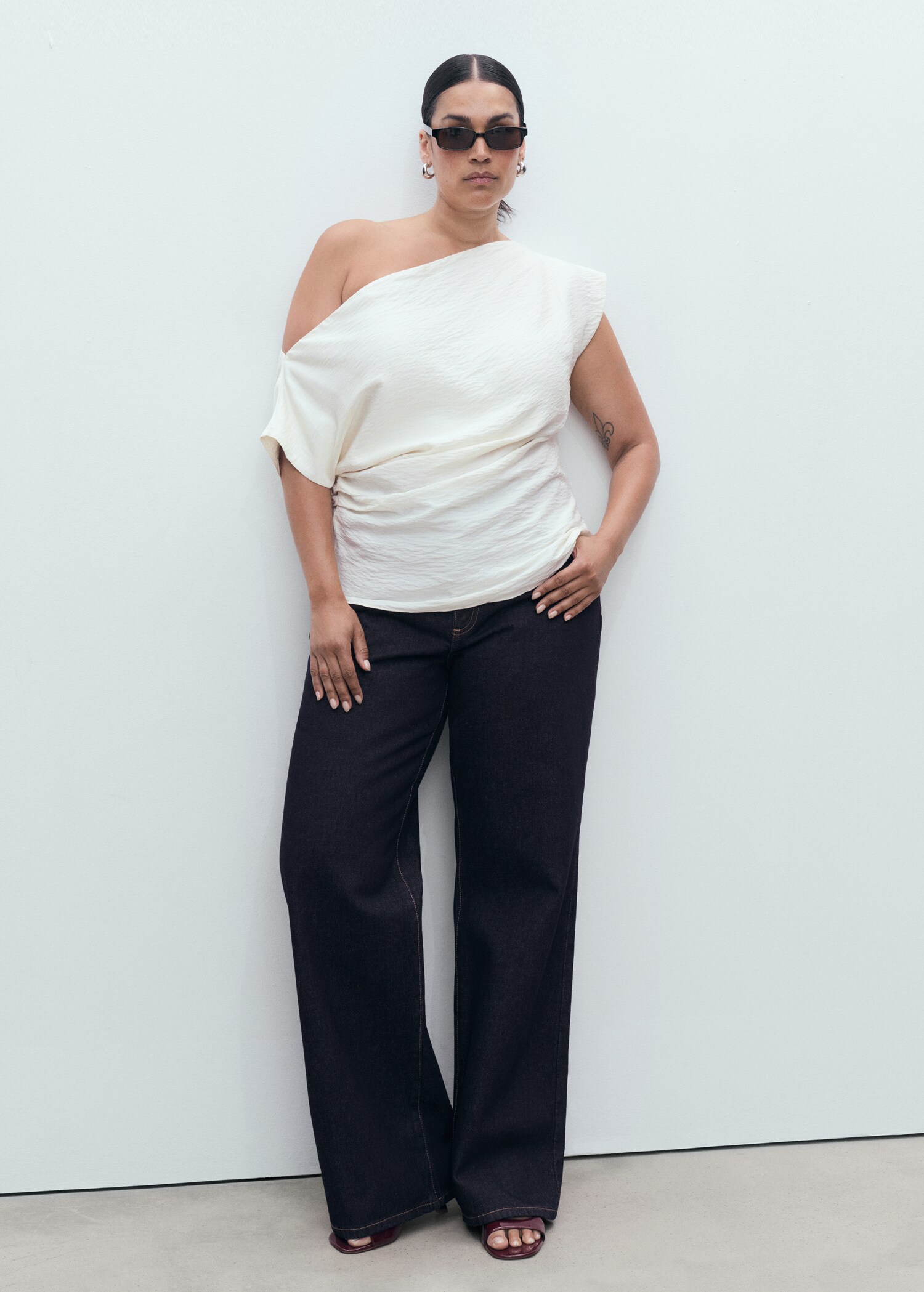Danila wide leg high-rise jeans - Details of the article 3